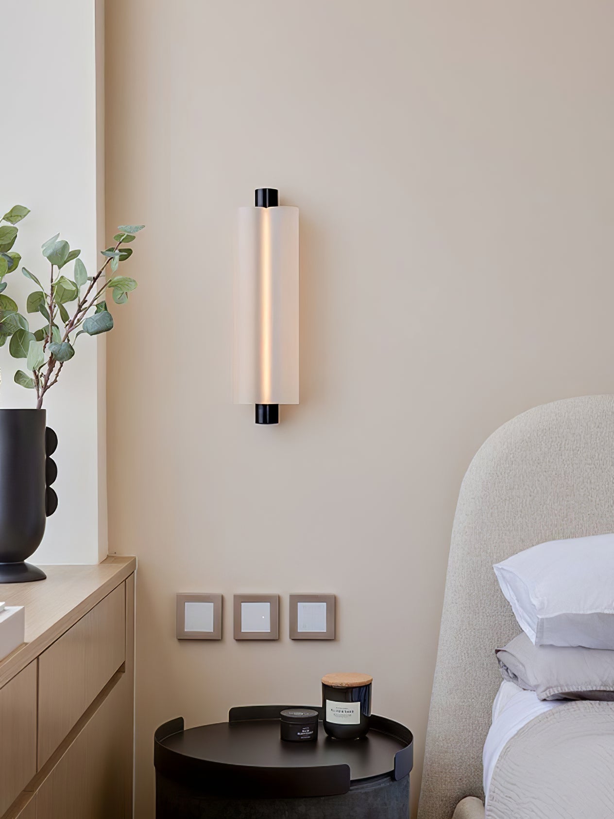 Trillium Wall Sconce - Blowlighting
