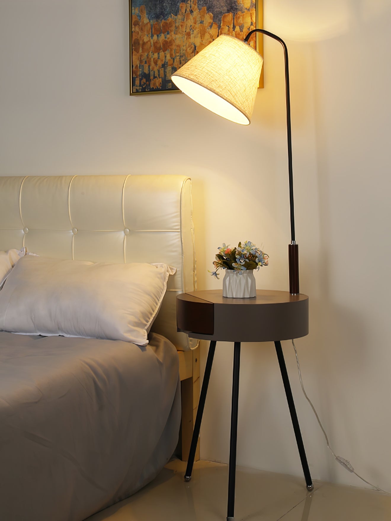 Tripod Fabric Floor Lamp - Blowlighting