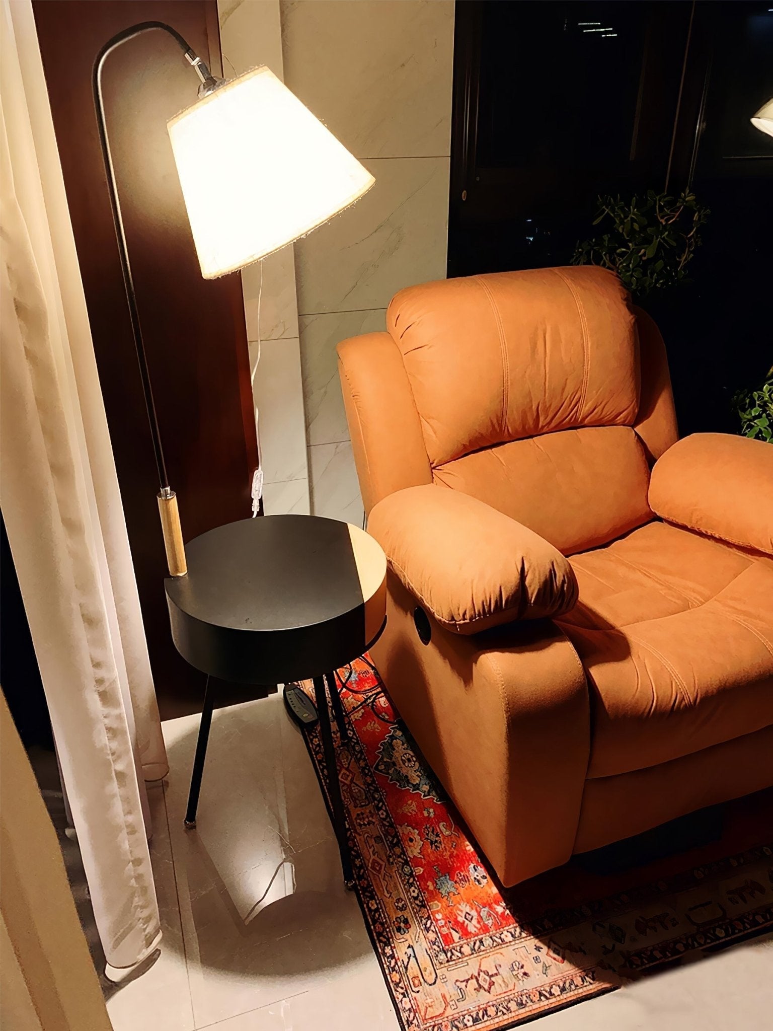 Tripod Fabric Floor Lamp - Blowlighting