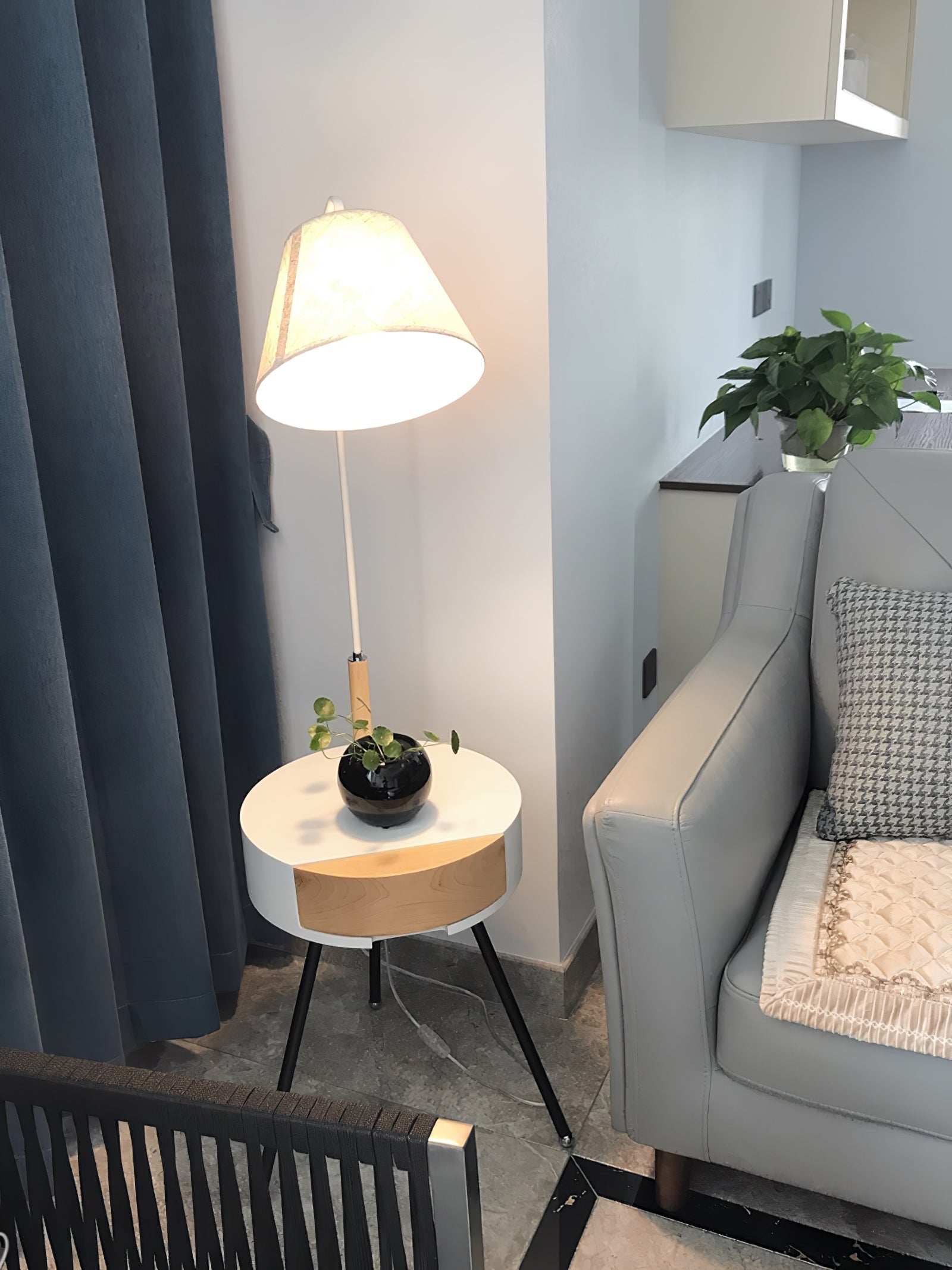 Tripod Fabric Floor Lamp - Blowlighting