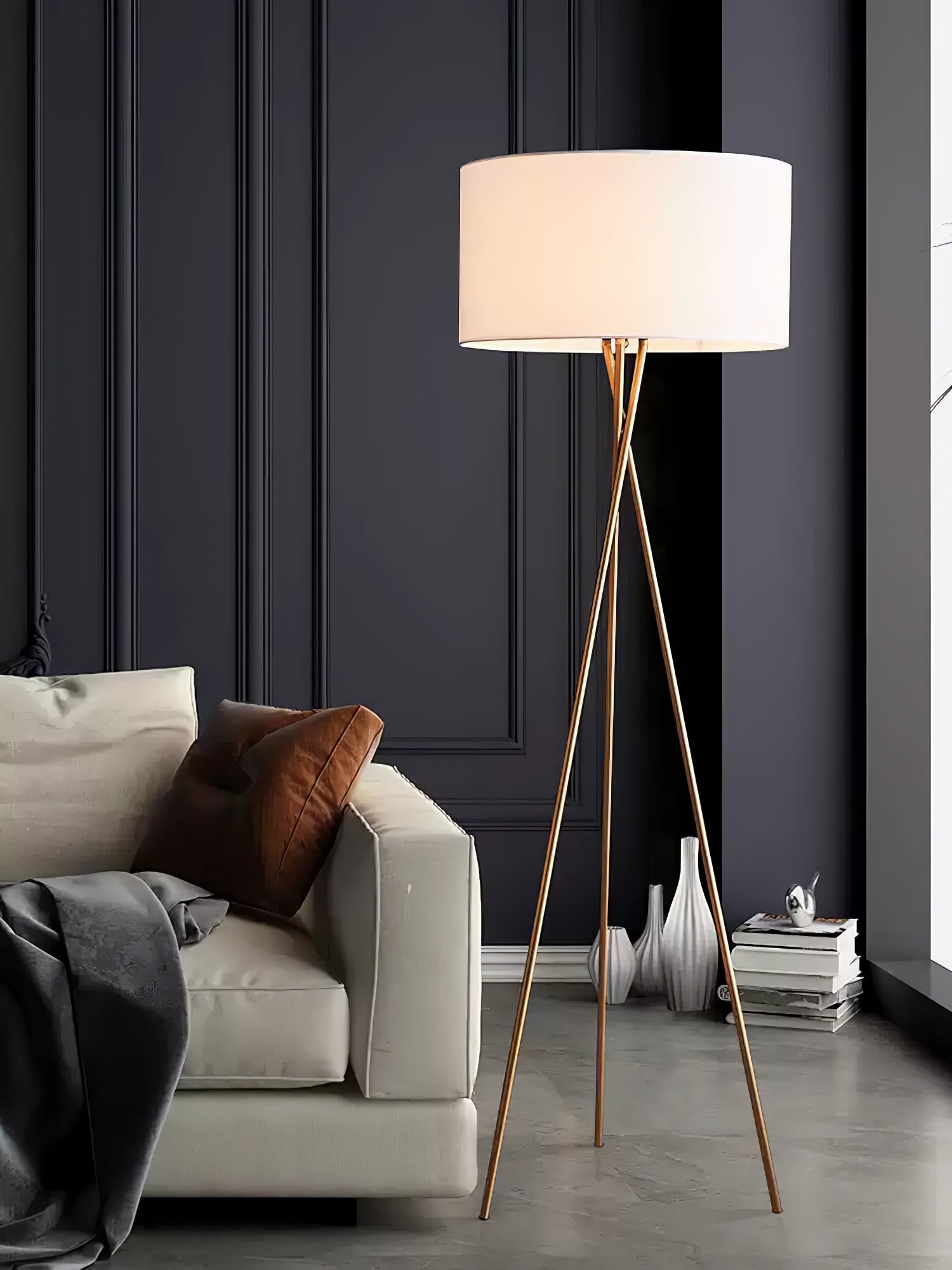 Tripod Grace Floor Lamp - Blowlighting
