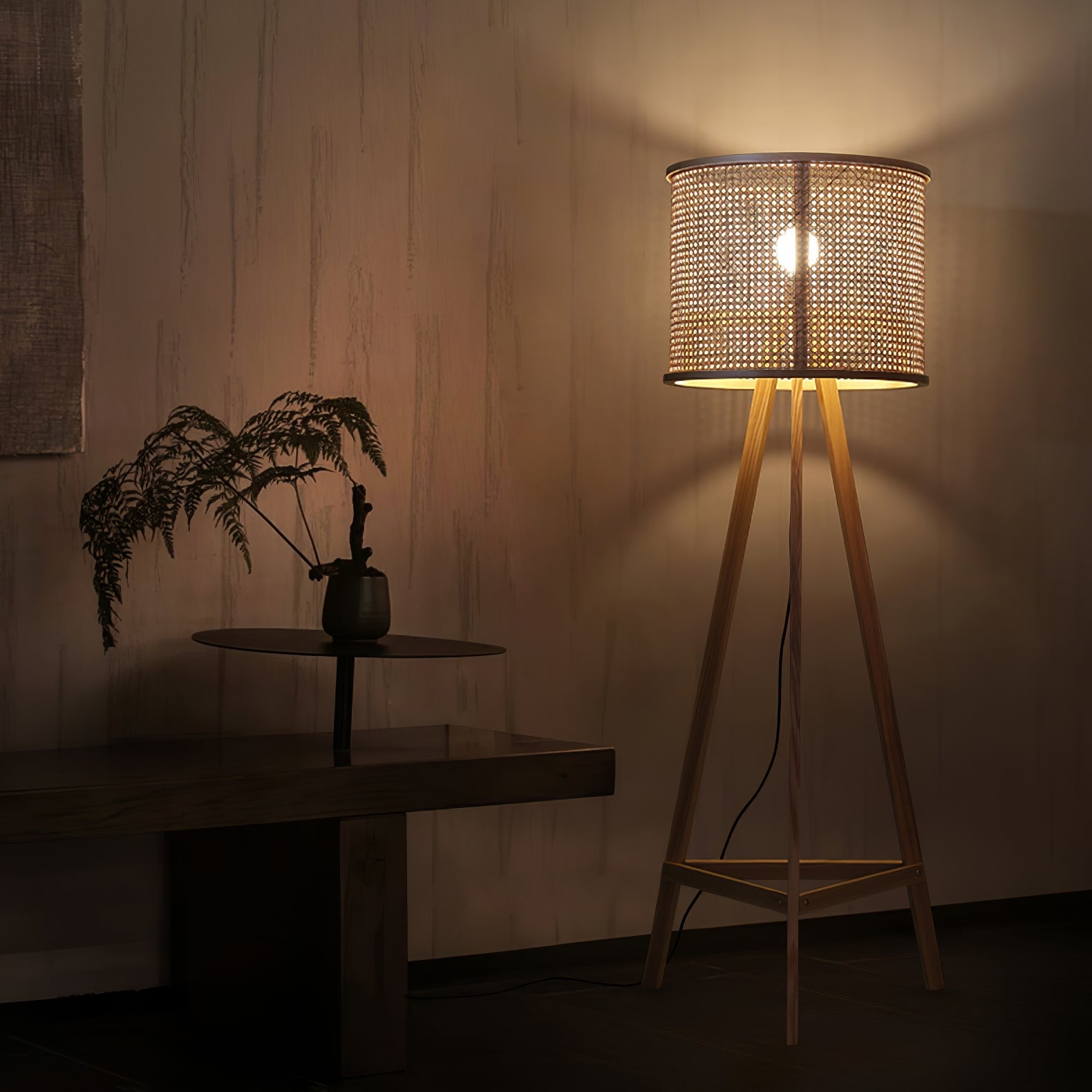 Olsolyra Rattan Woven Tripod Floor Lamp - Blowlighting