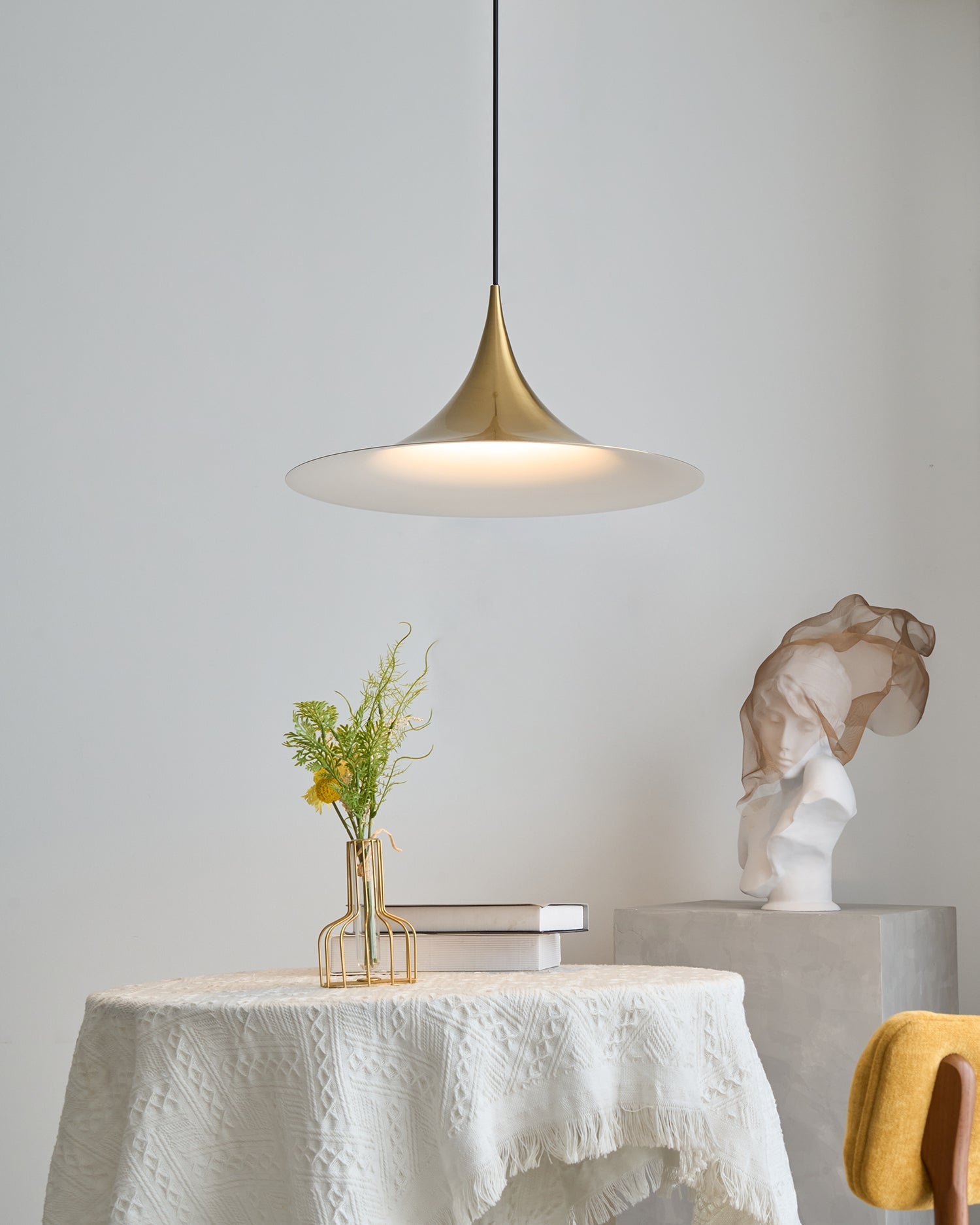Semi Pendant Light - Blowlighting