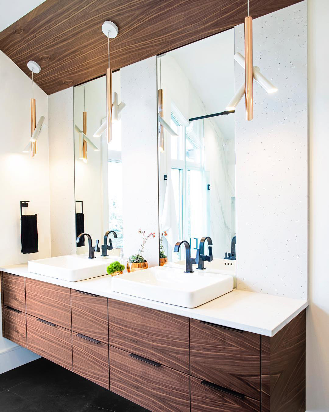 Tubes Pendant Light - Blowlighting