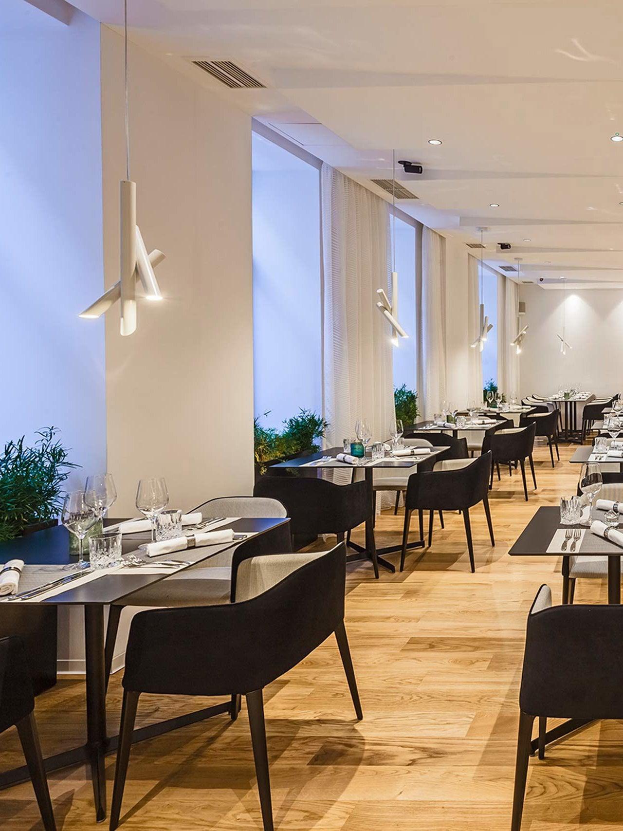 Tubes Pendant Light - Blowlighting
