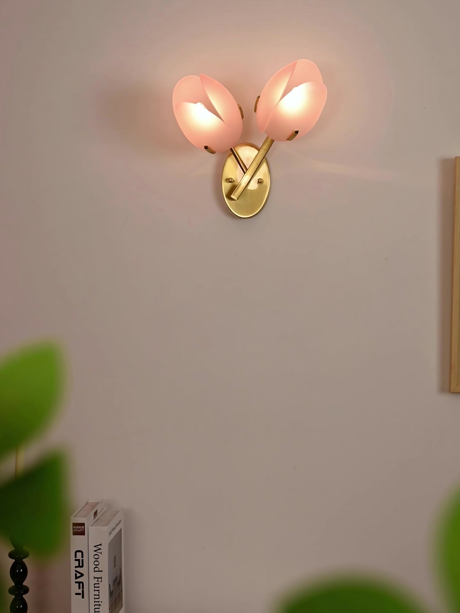 Tulyn Bloom Wall Light - Blowlighting