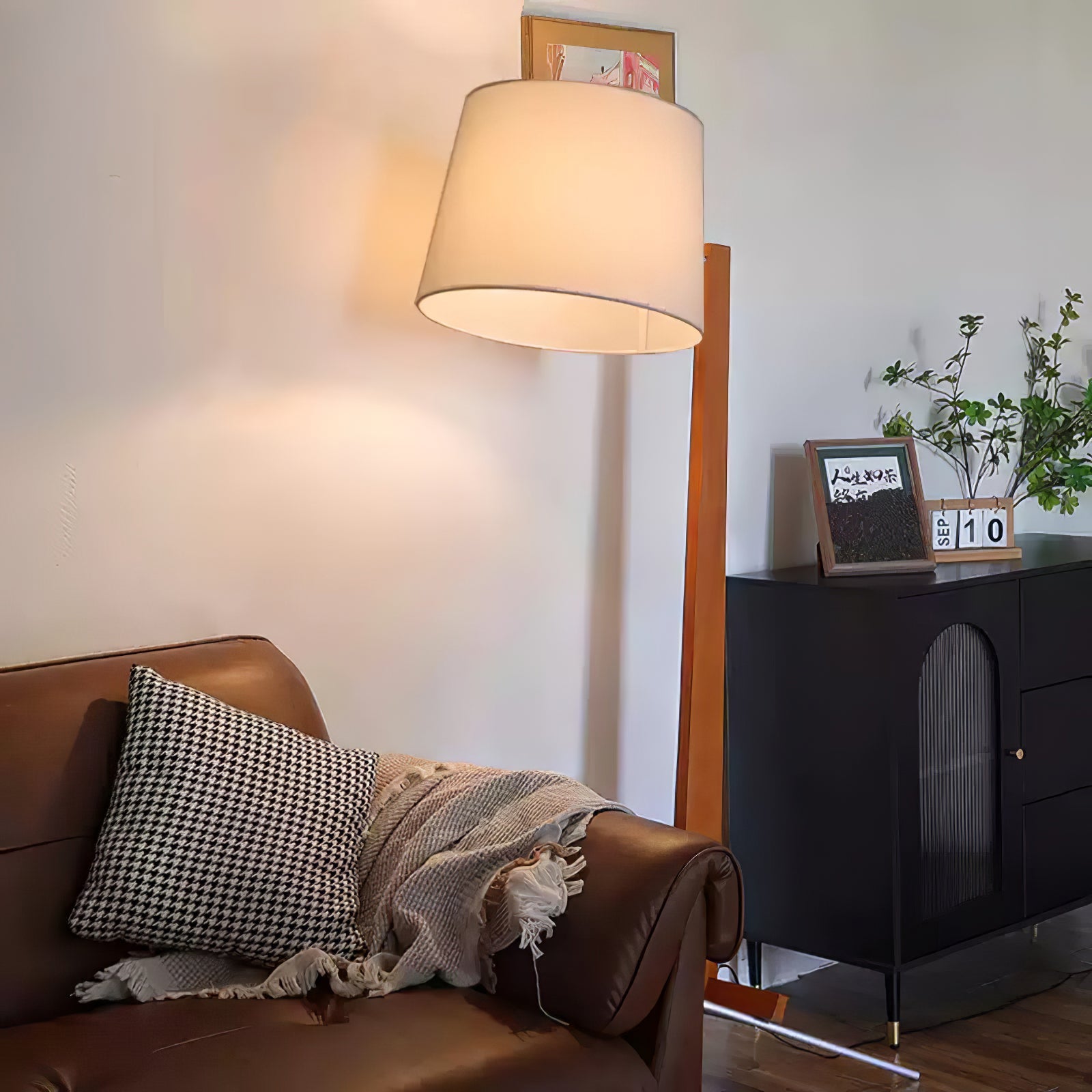 Tusk Arc Floor Lamp - Blowlighting