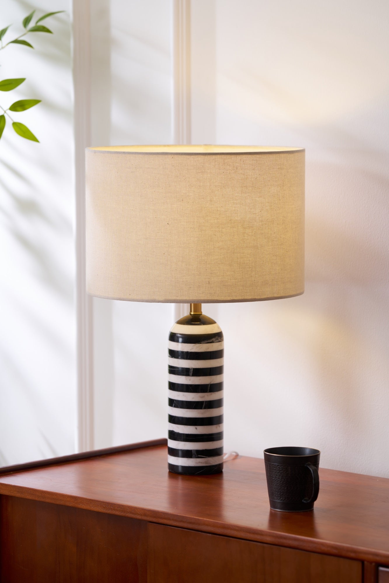 Tuxedo Marble Table Lamp - Blowlighting