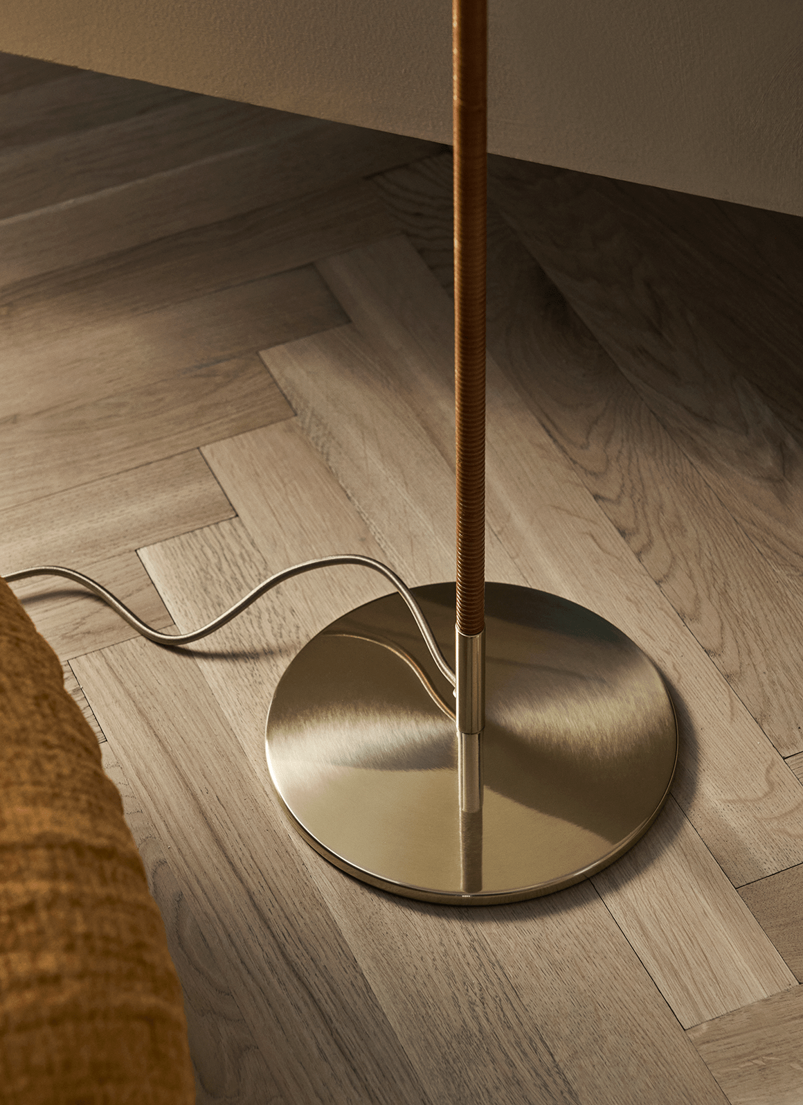 Tynell Floor Lamp - Blowlighting