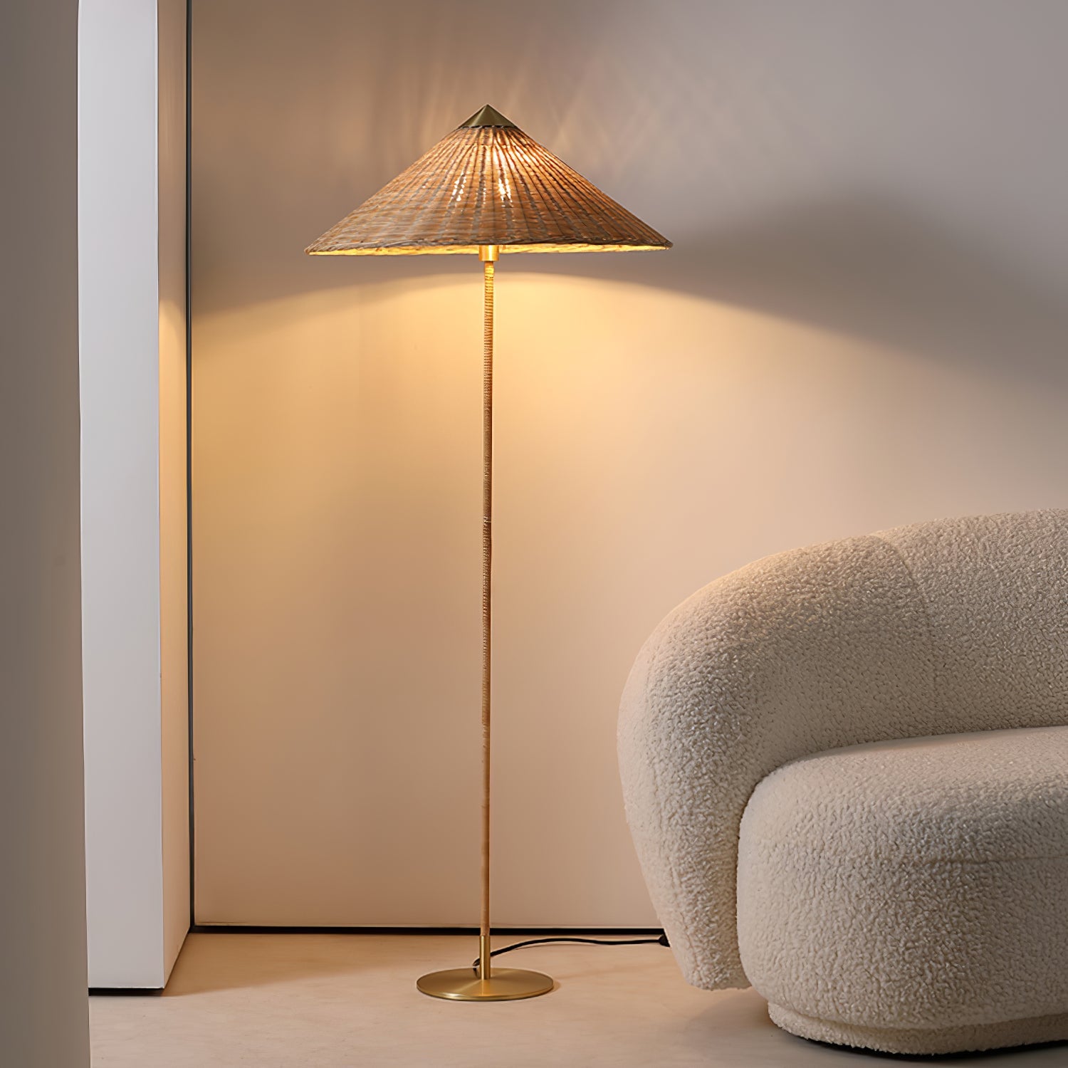 Tynell Floor Lamp - Blowlighting