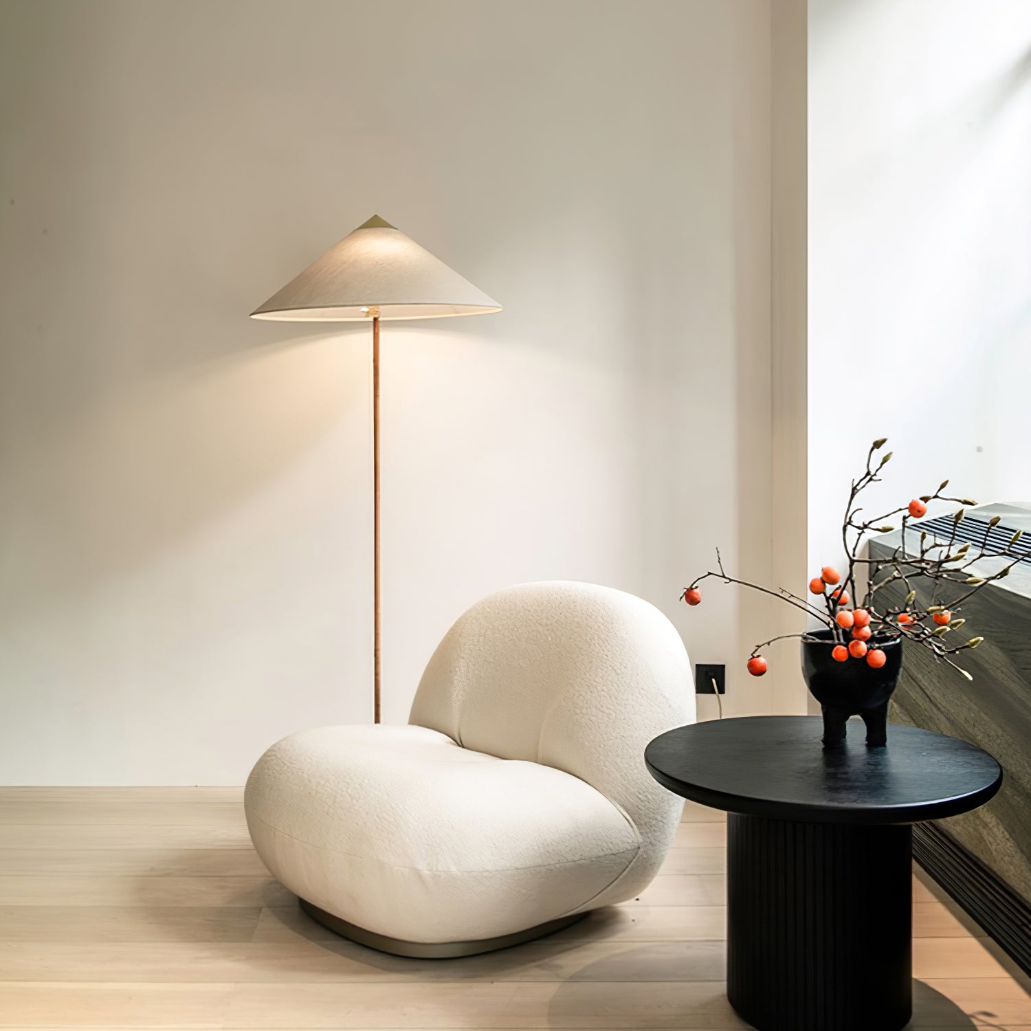 Tynell Floor Lamp - Blowlighting