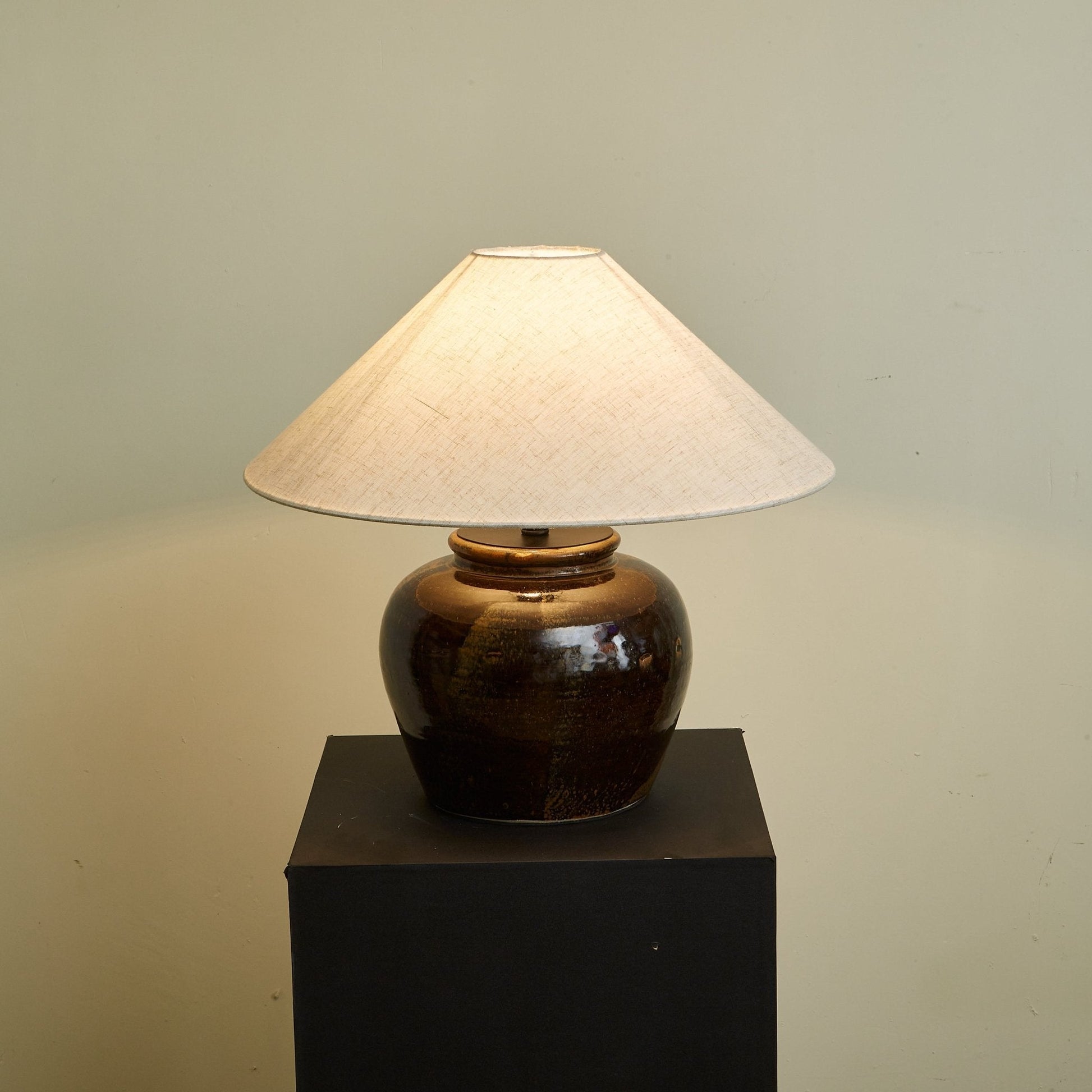 Umber Jar Table Lamp - Blowlighting