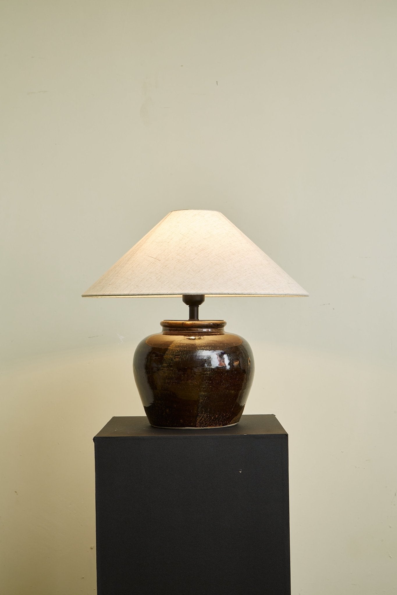 Umber Jar Table Lamp - Blowlighting