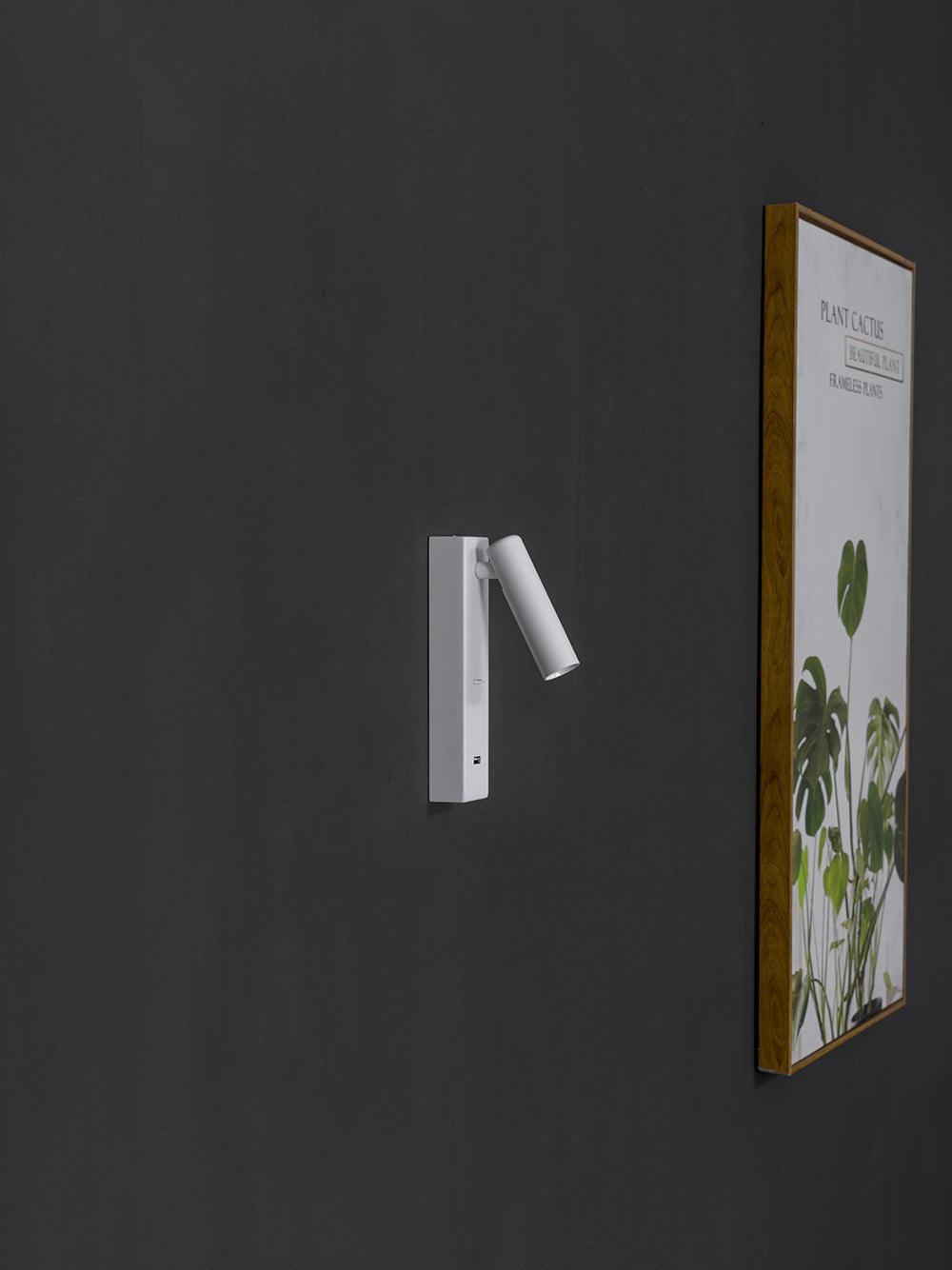 Uno Wall Lamp - Blowlighting