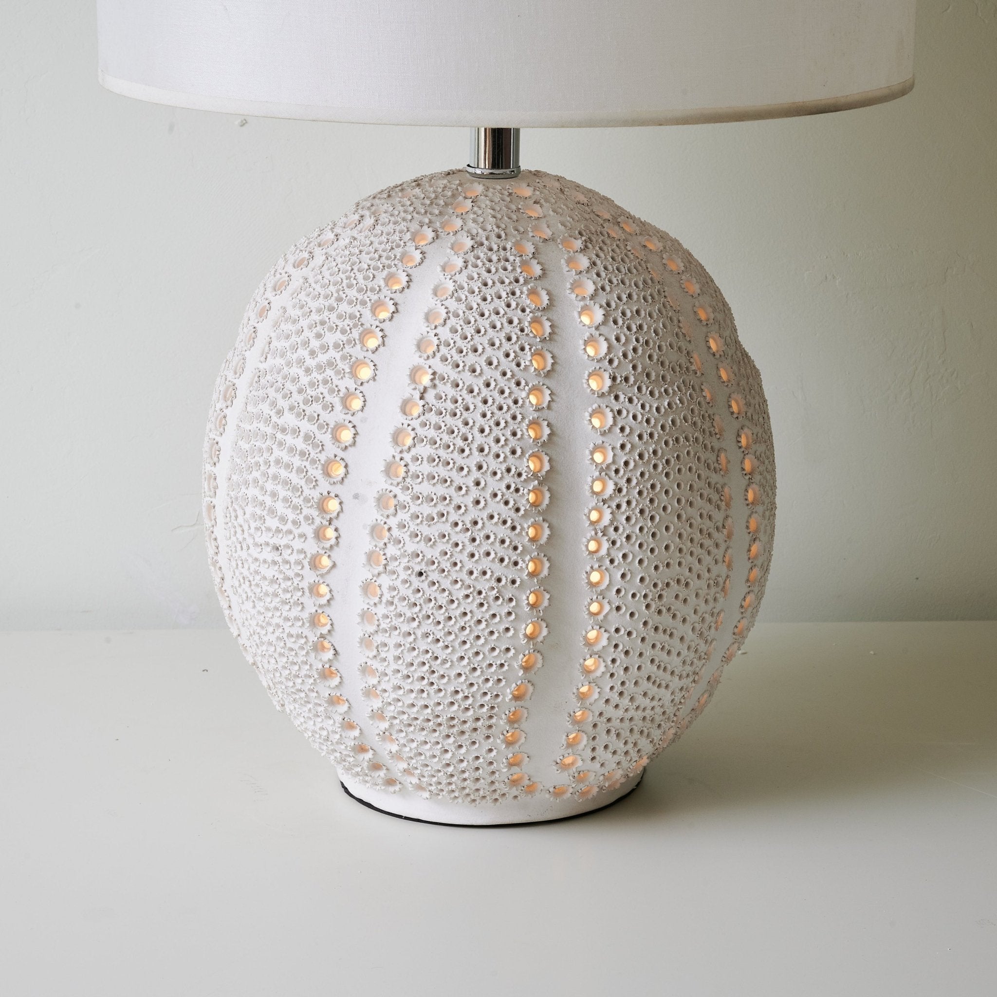 Urchin Textured Ceramic Table Lamp - Blowlighting