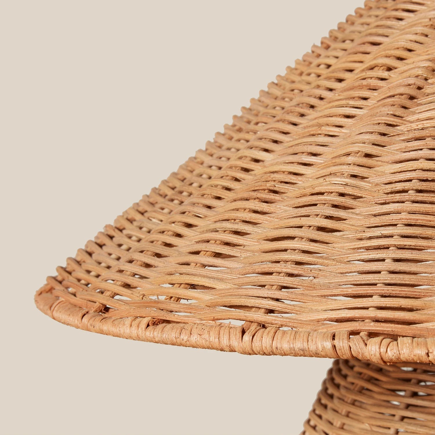 Bobine Rustic Rattan Table Light