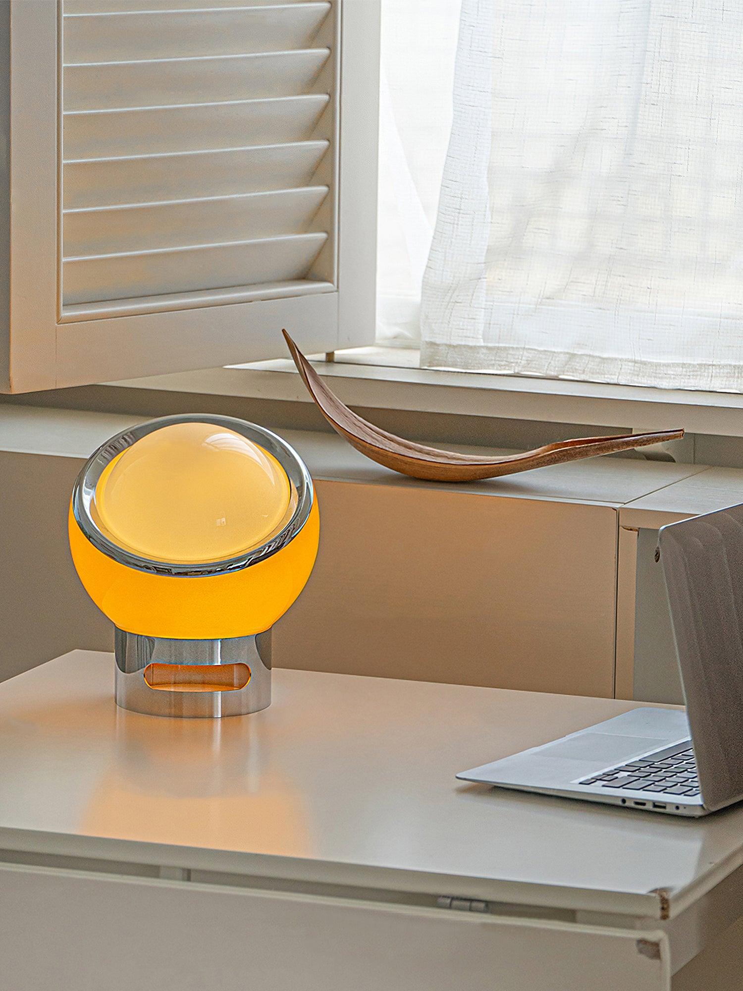 Valeria Table Lamp - Blowlighting