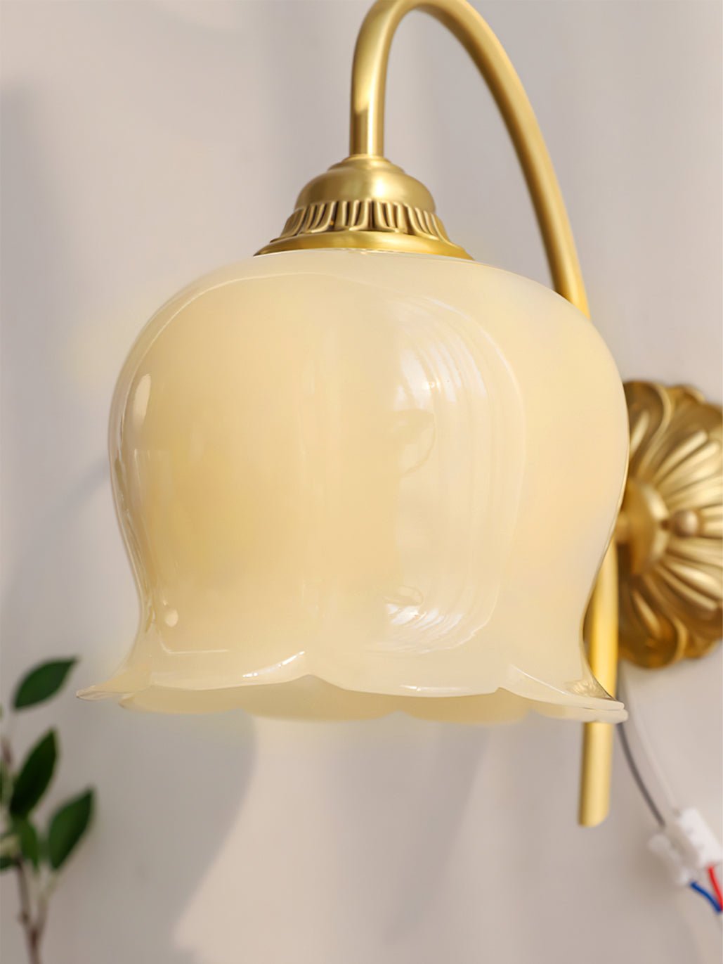 Valley Flower Wall Lamp - Blowlighting