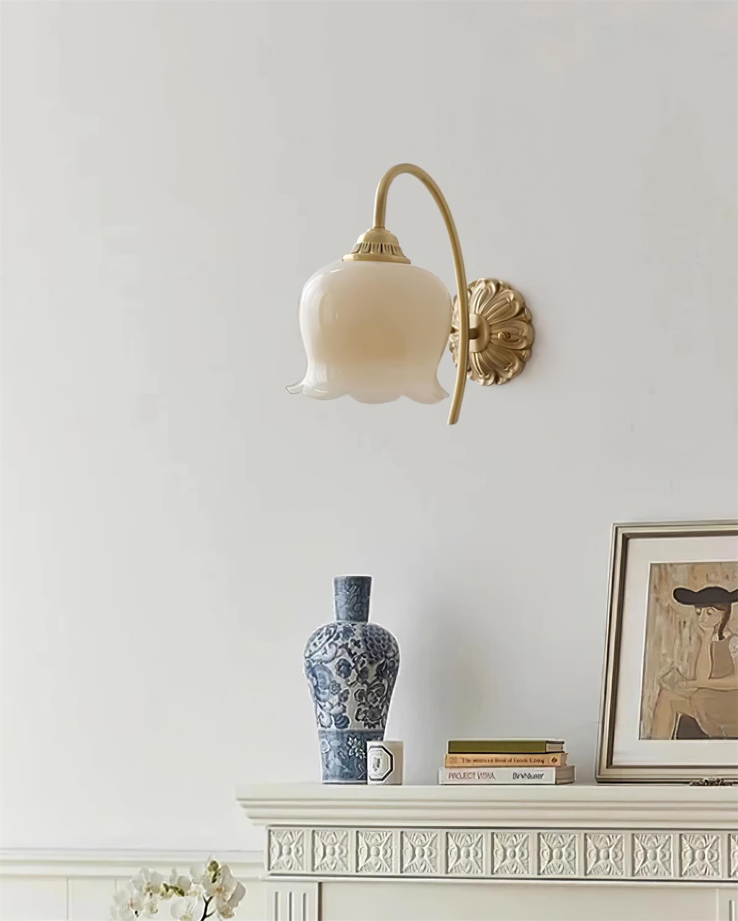 Valley Flower Wall Lamp - Blowlighting