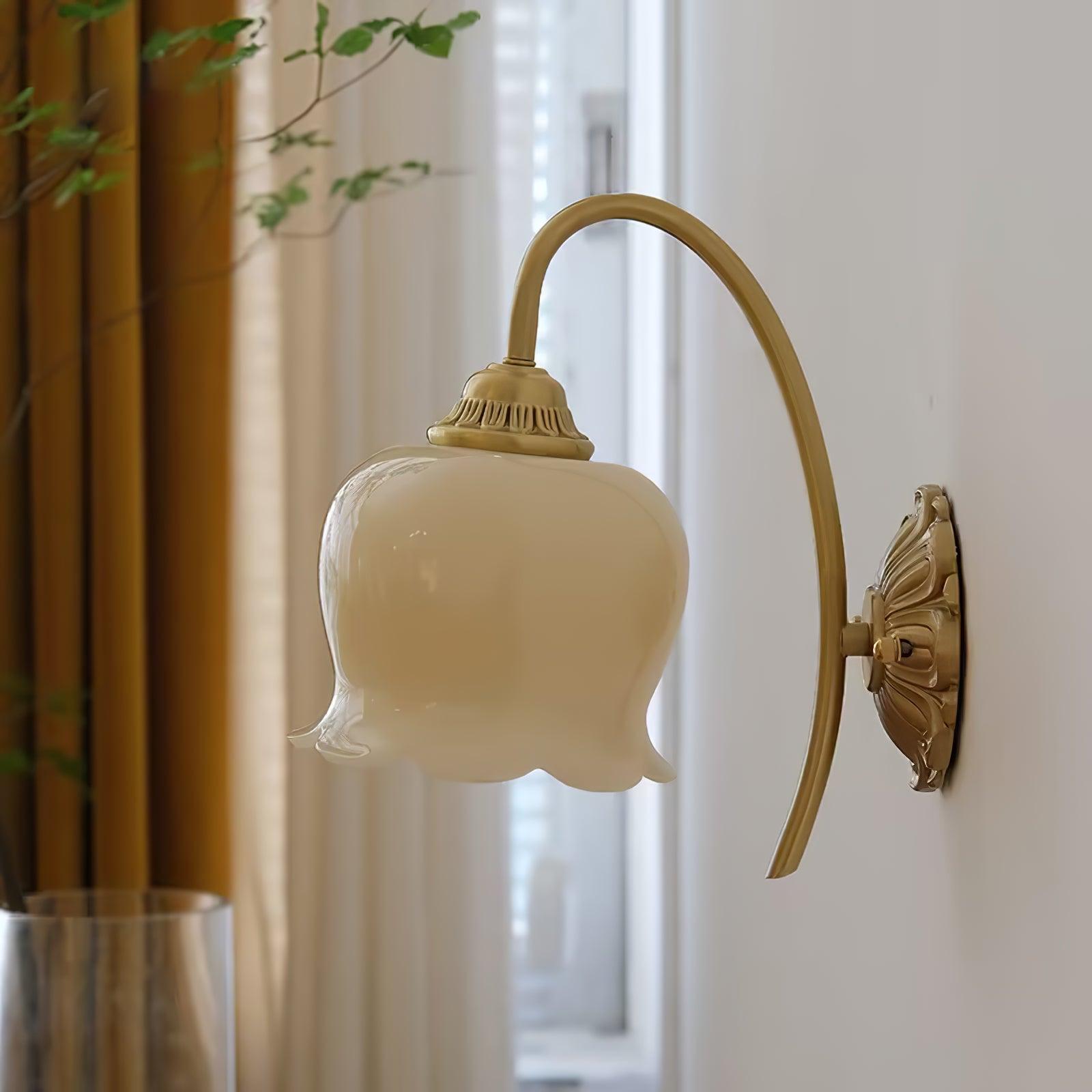 Valley Flower Wall Lamp - Blowlighting