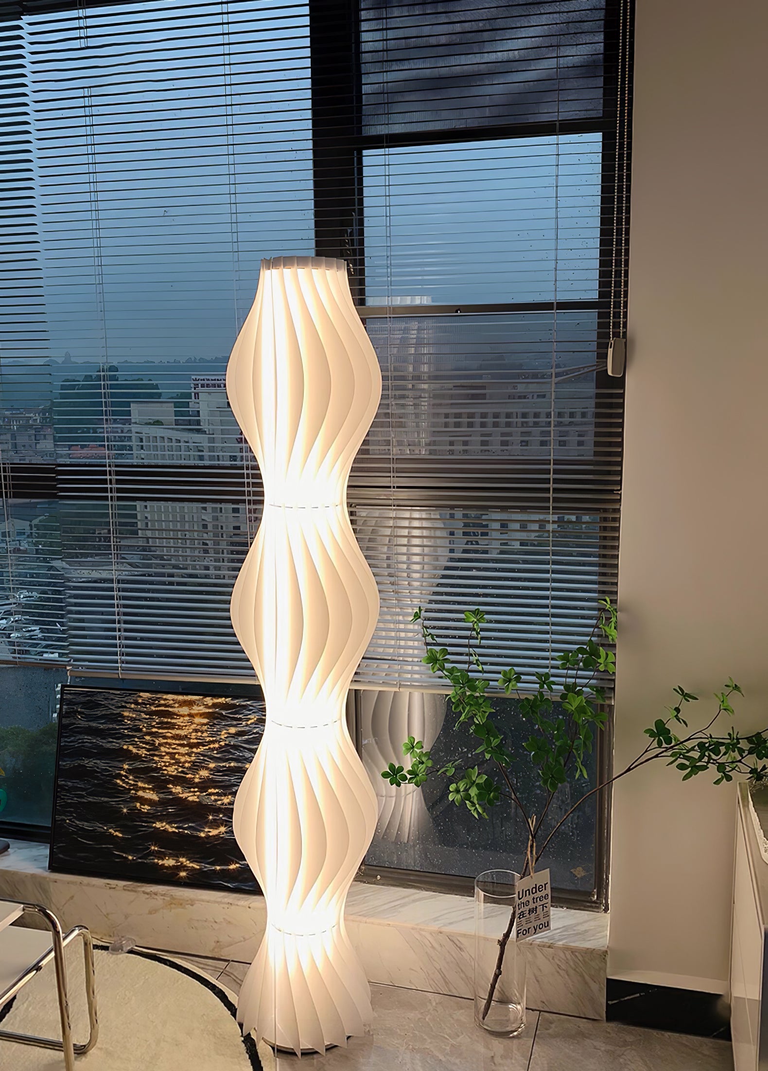 Vapor Floor Lamp - Blowlighting