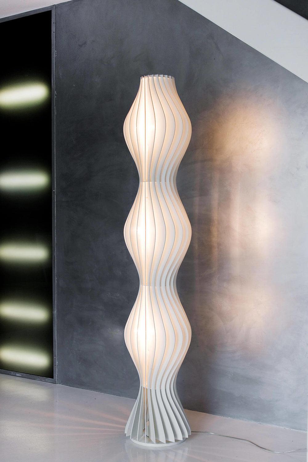 Vapor Floor Lamp - Blowlighting