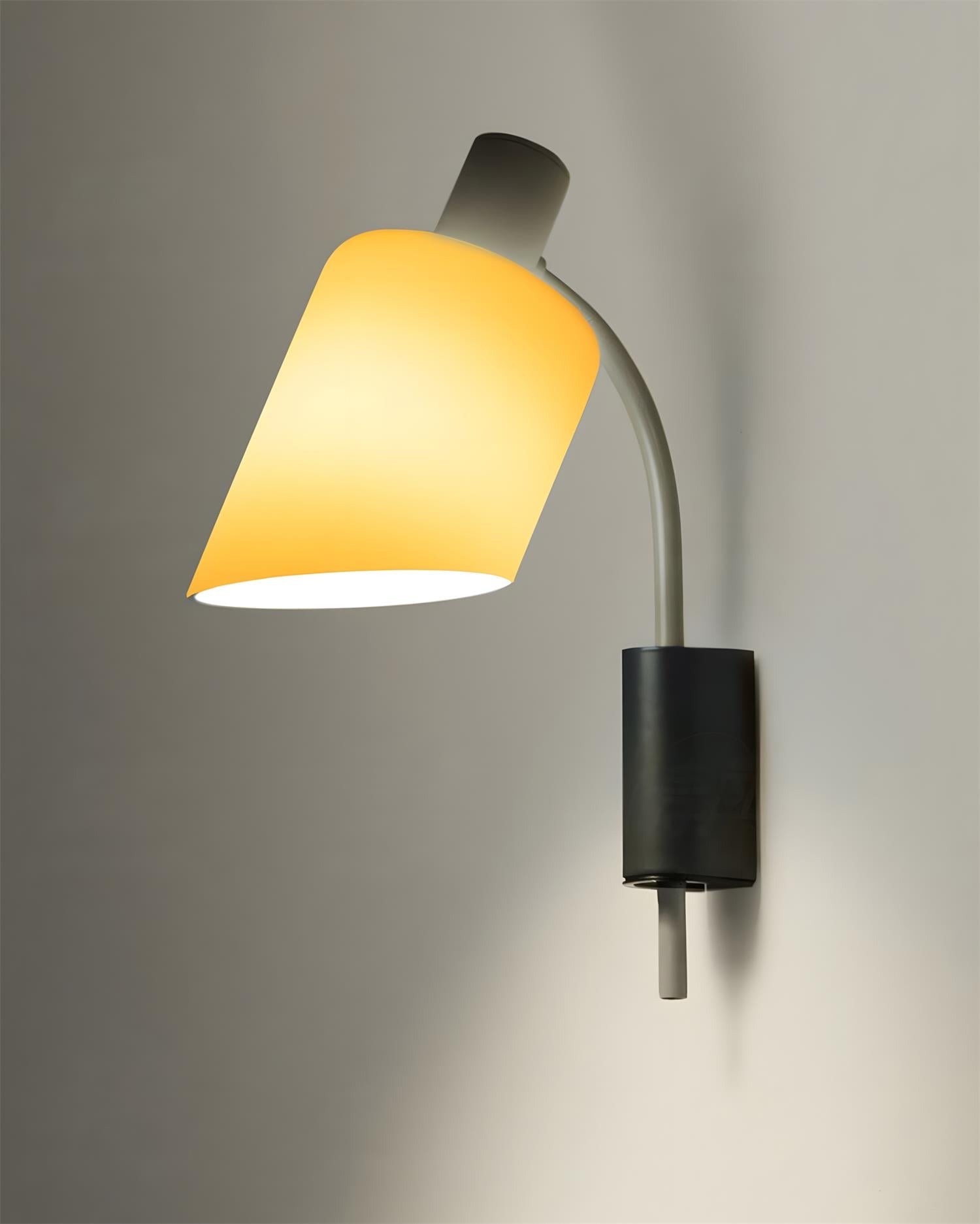 Ventro Modern Metal Wall Light
