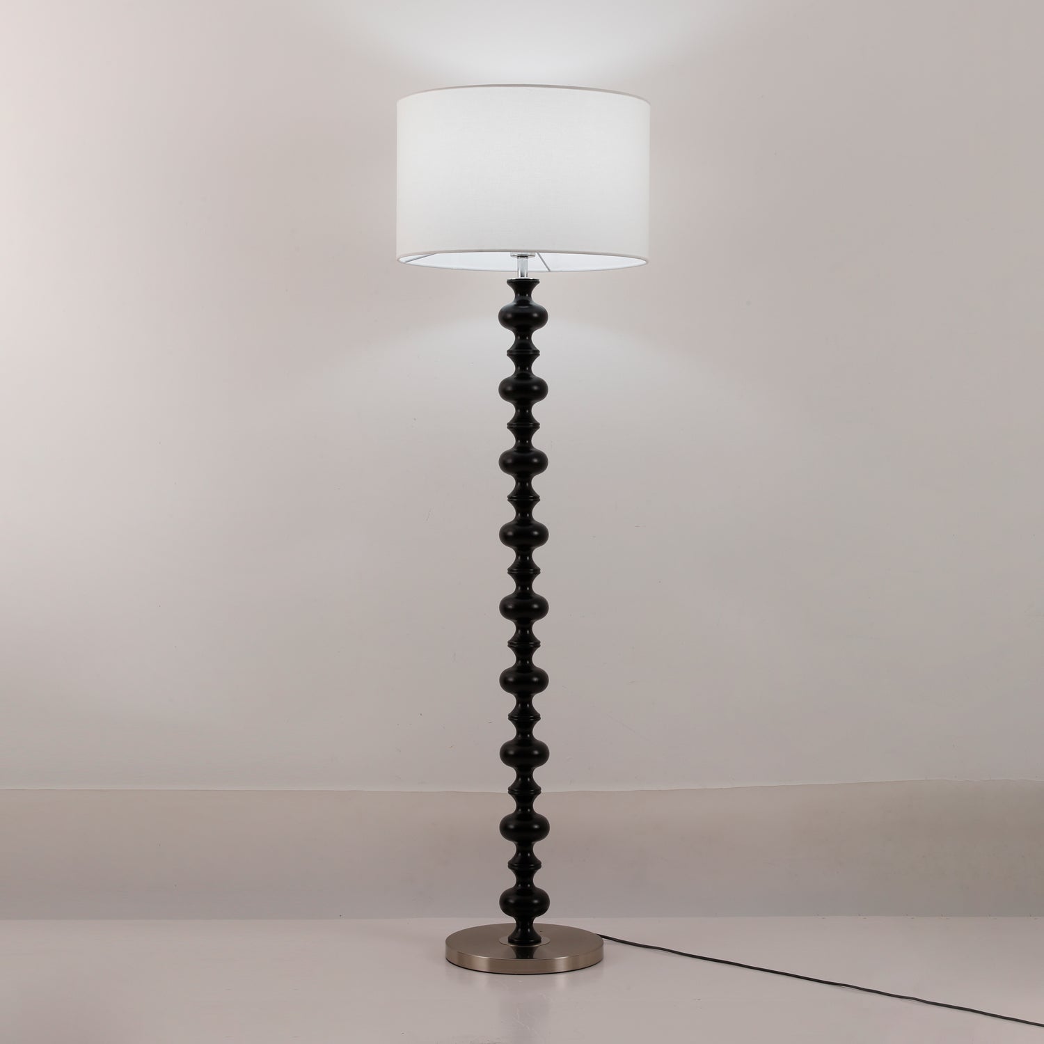Vera Floor Lamp - Blowlighting