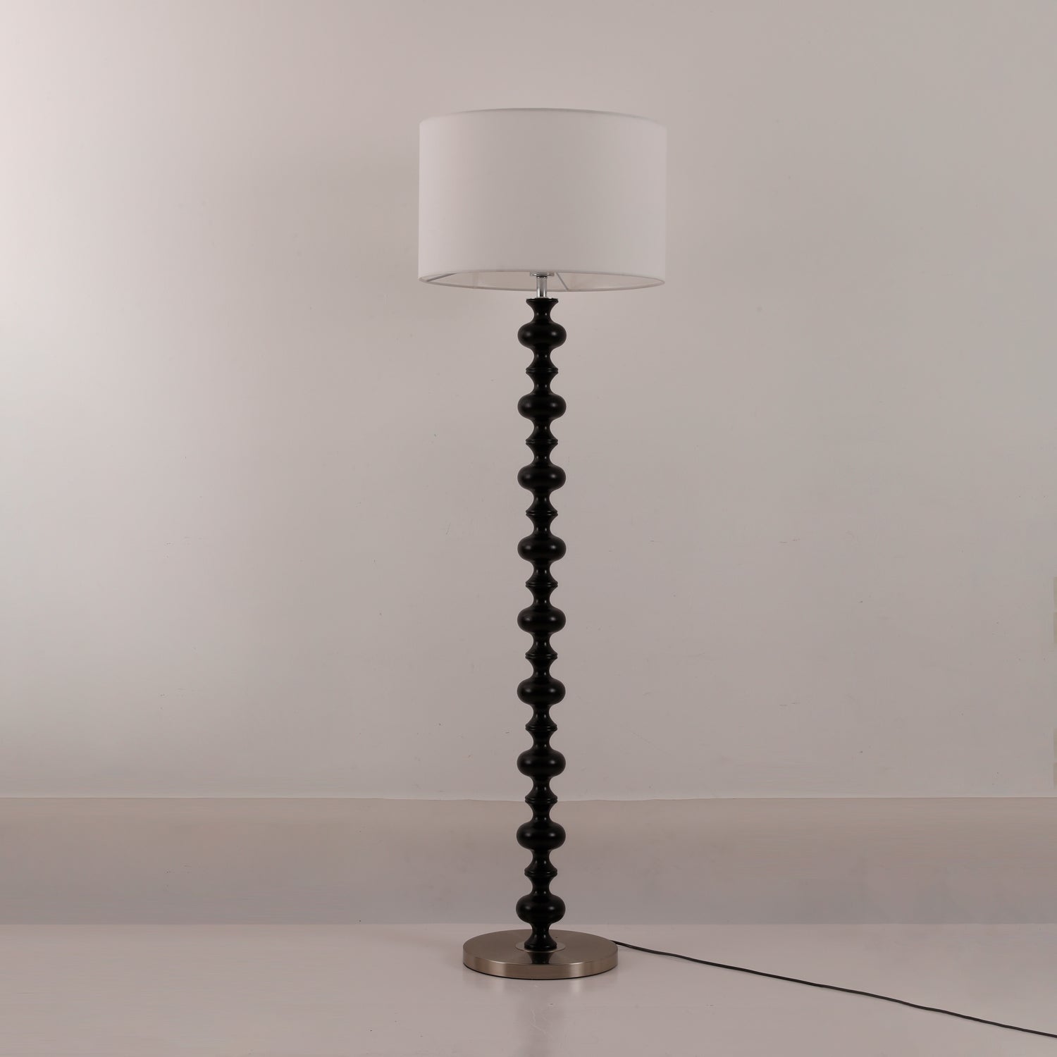 Vera Floor Lamp - Blowlighting