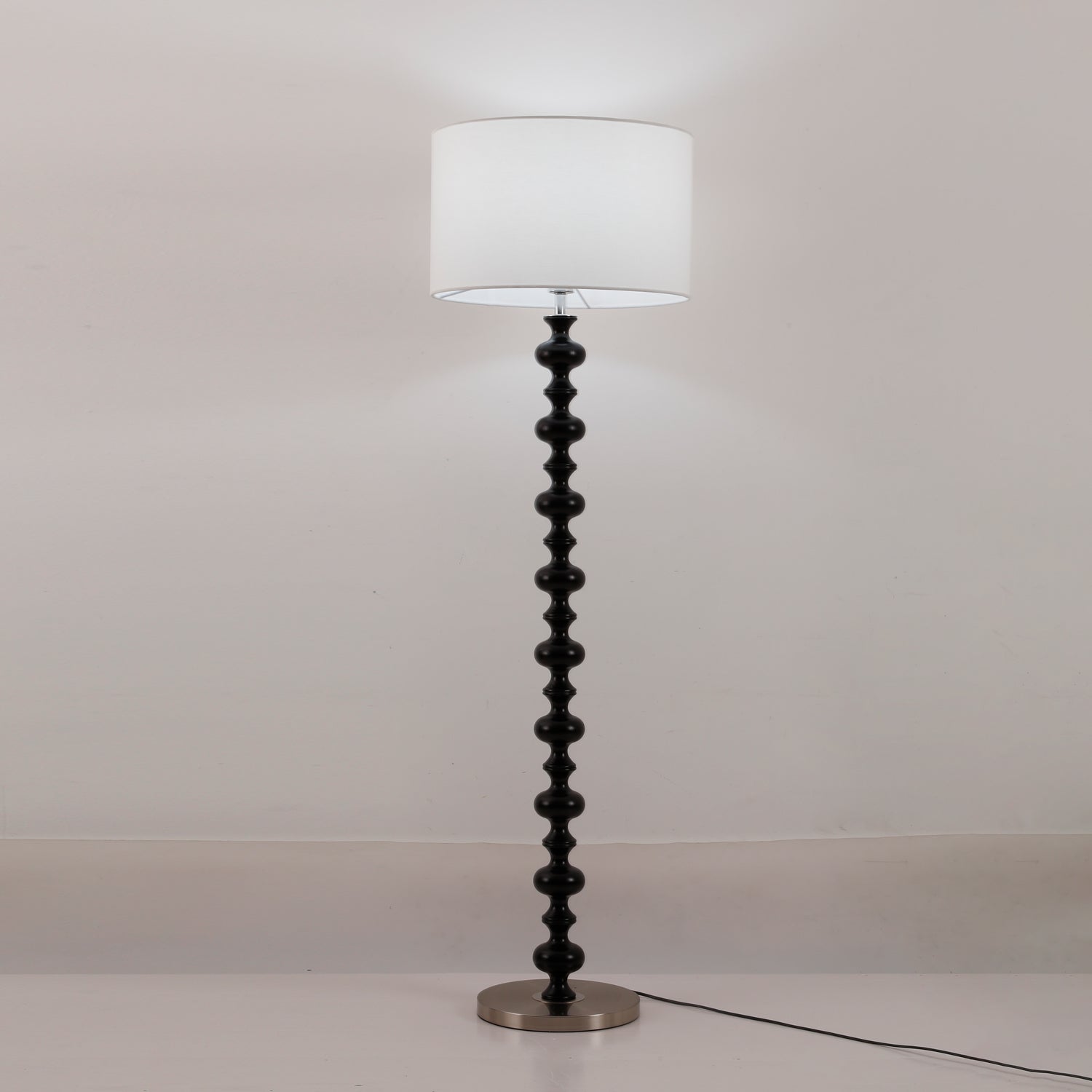 Vera Floor Lamp - Blowlighting