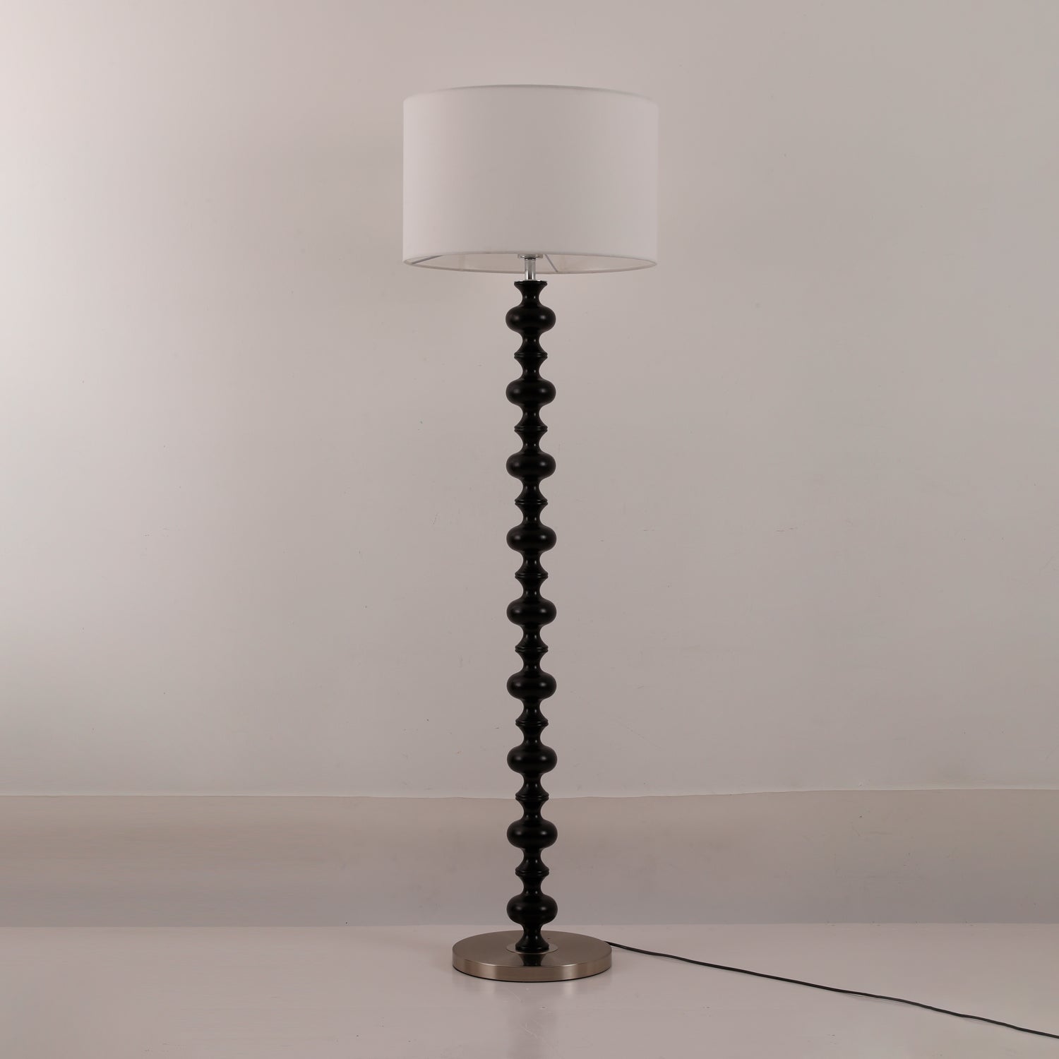Vera Floor Lamp - Blowlighting