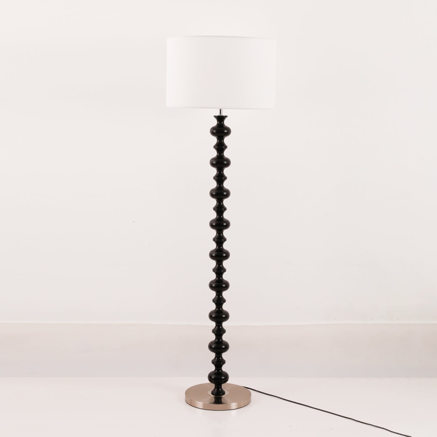 Vera Floor Lamp - Blowlighting