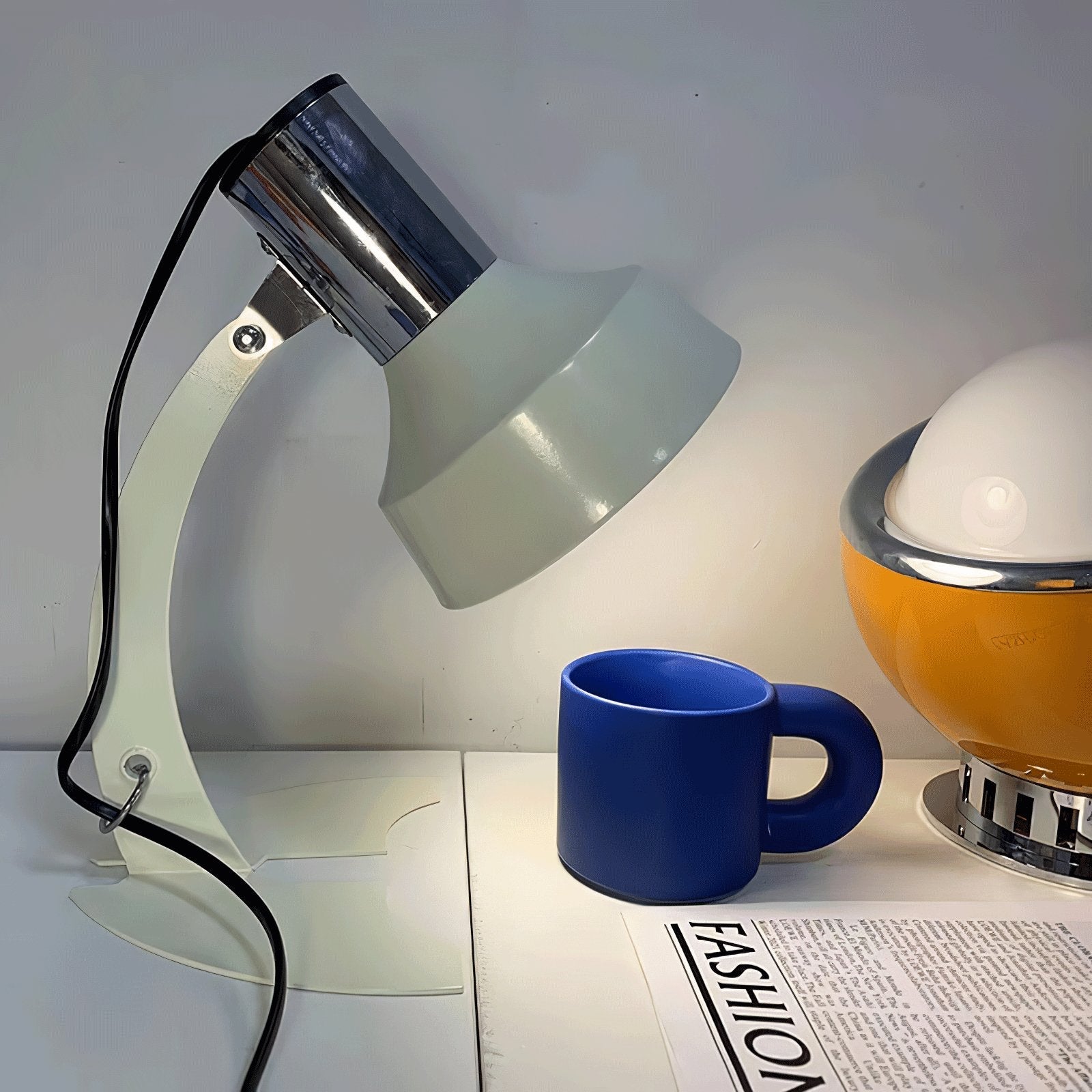Fish Tail Arch Table Lamp - Blowlighting