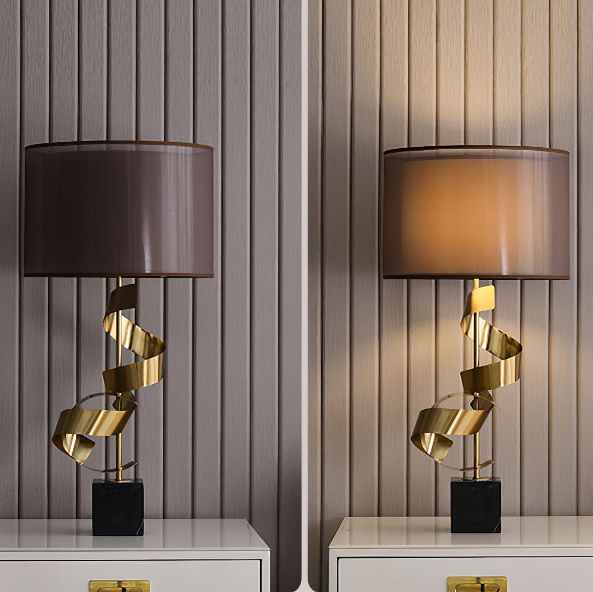 Vero Table Lamp - Blowlighting