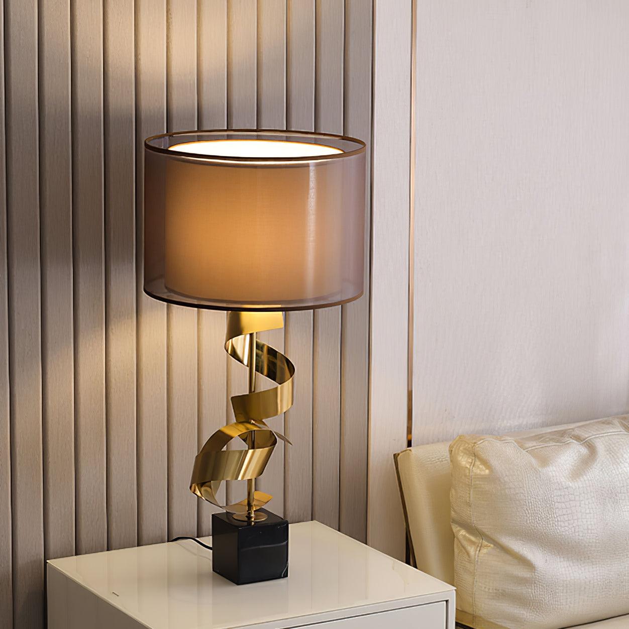 Vero Table Lamp - Blowlighting