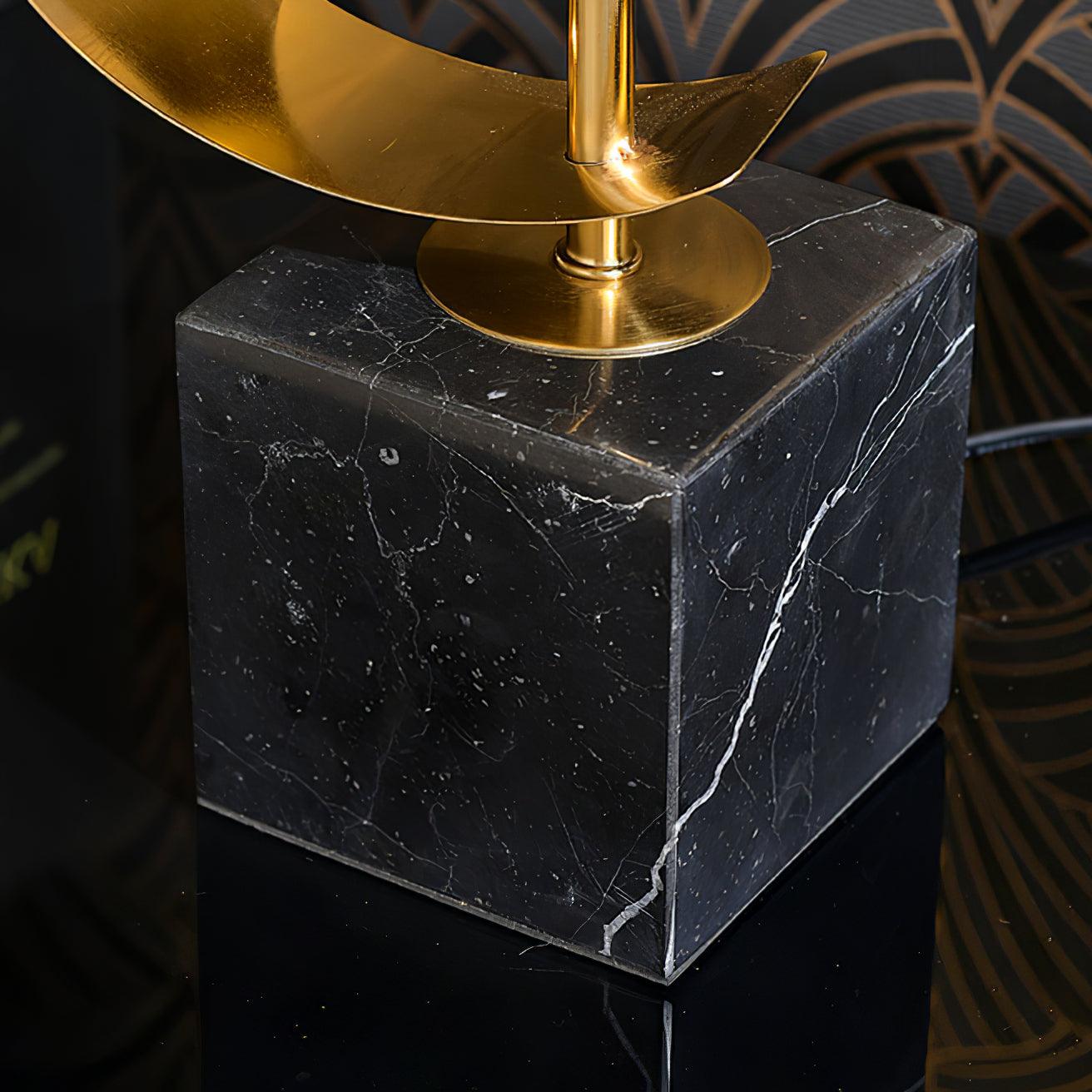 Vero Table Lamp - Blowlighting
