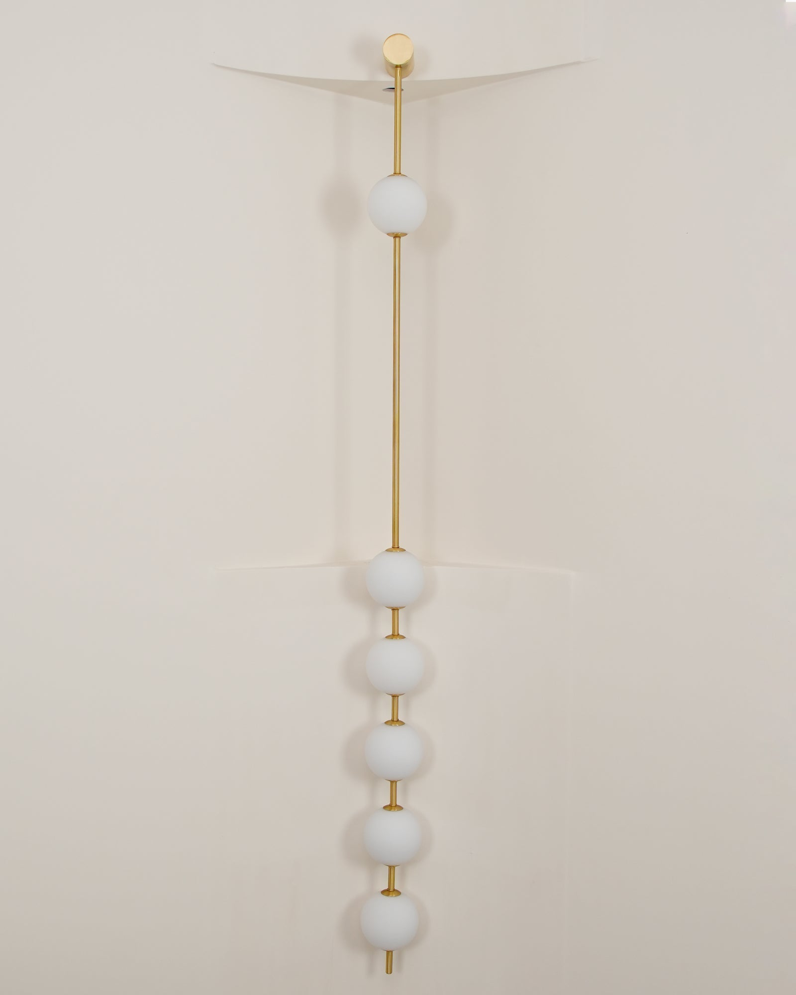 Vertical Balls Wall Lamp - Blowlighting
