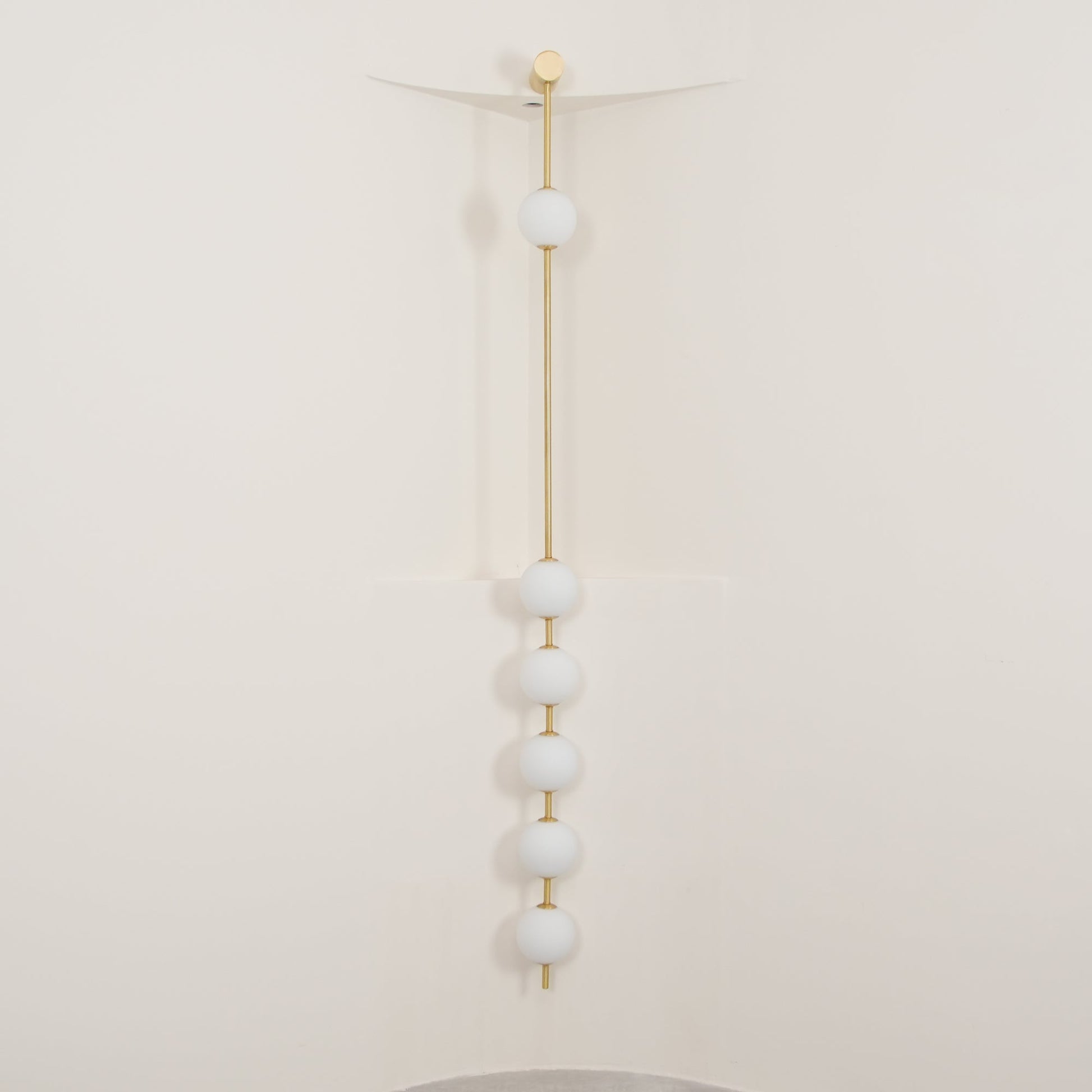 Vertical Balls Wall Lamp - Blowlighting