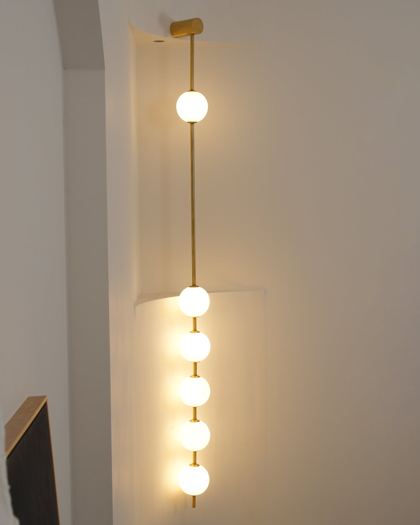 Vertical Balls Wall Lamp - Blowlighting