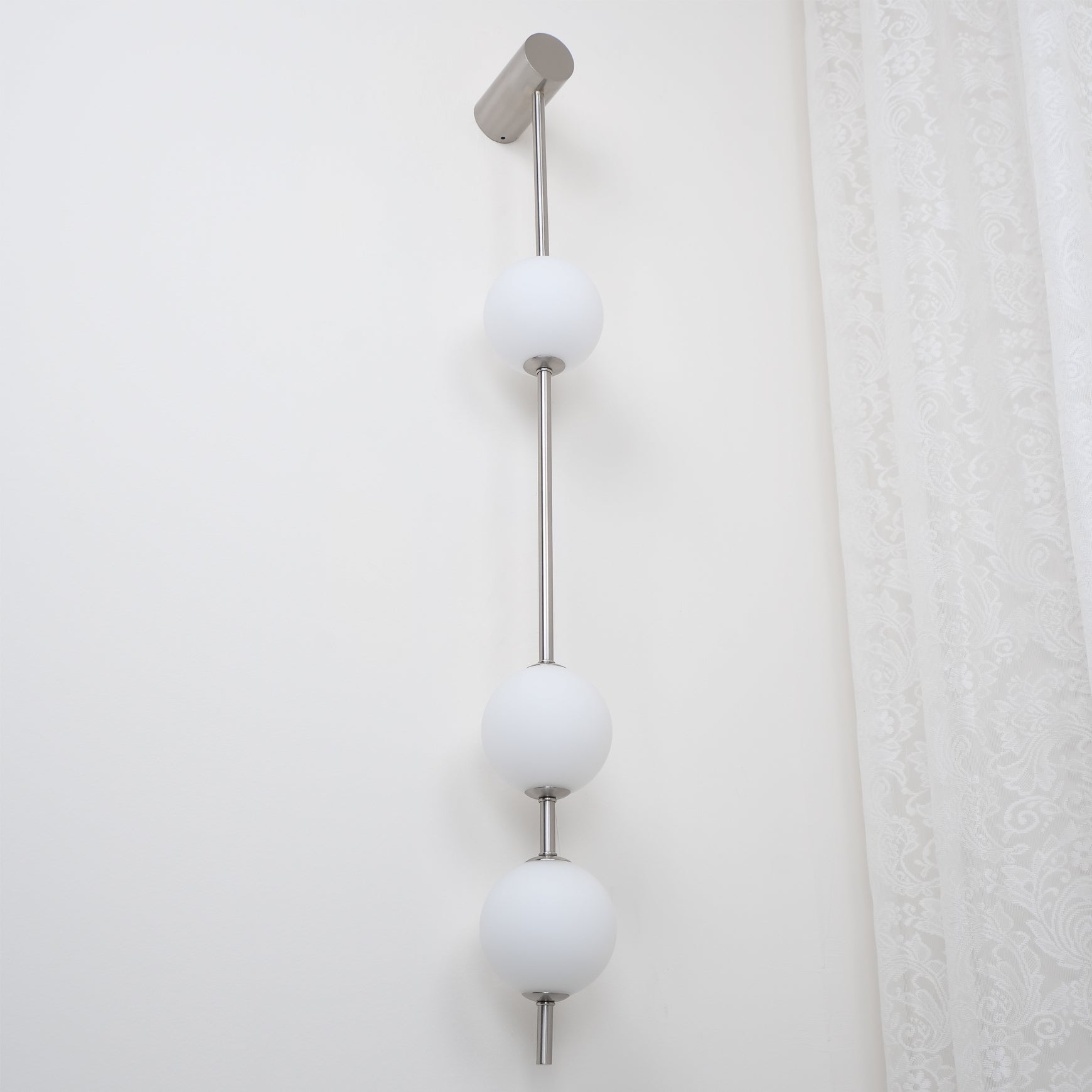 Vertical Balls Wall Lamp - Blowlighting