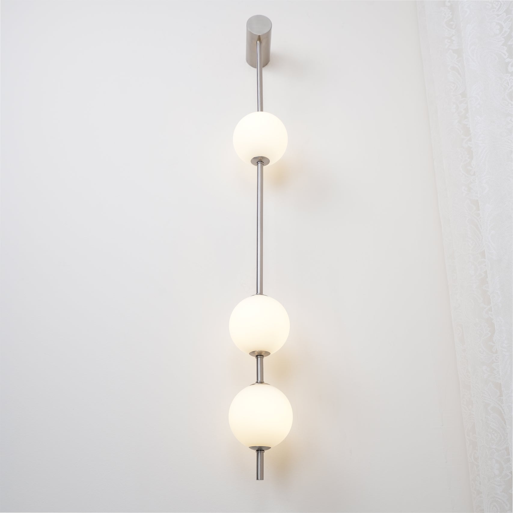 Vertical Balls Wall Lamp - Blowlighting