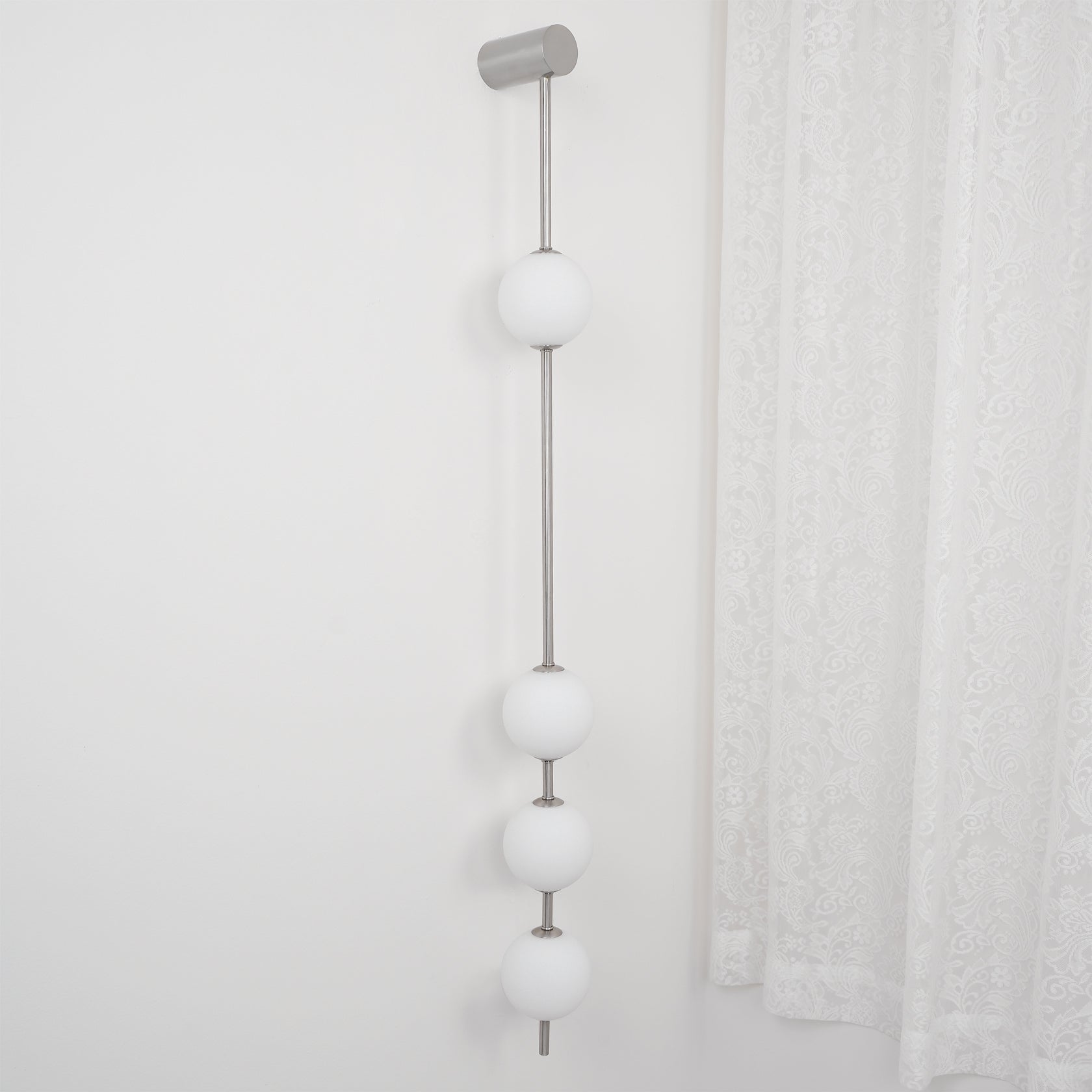 Vertical Balls Wall Lamp - Blowlighting