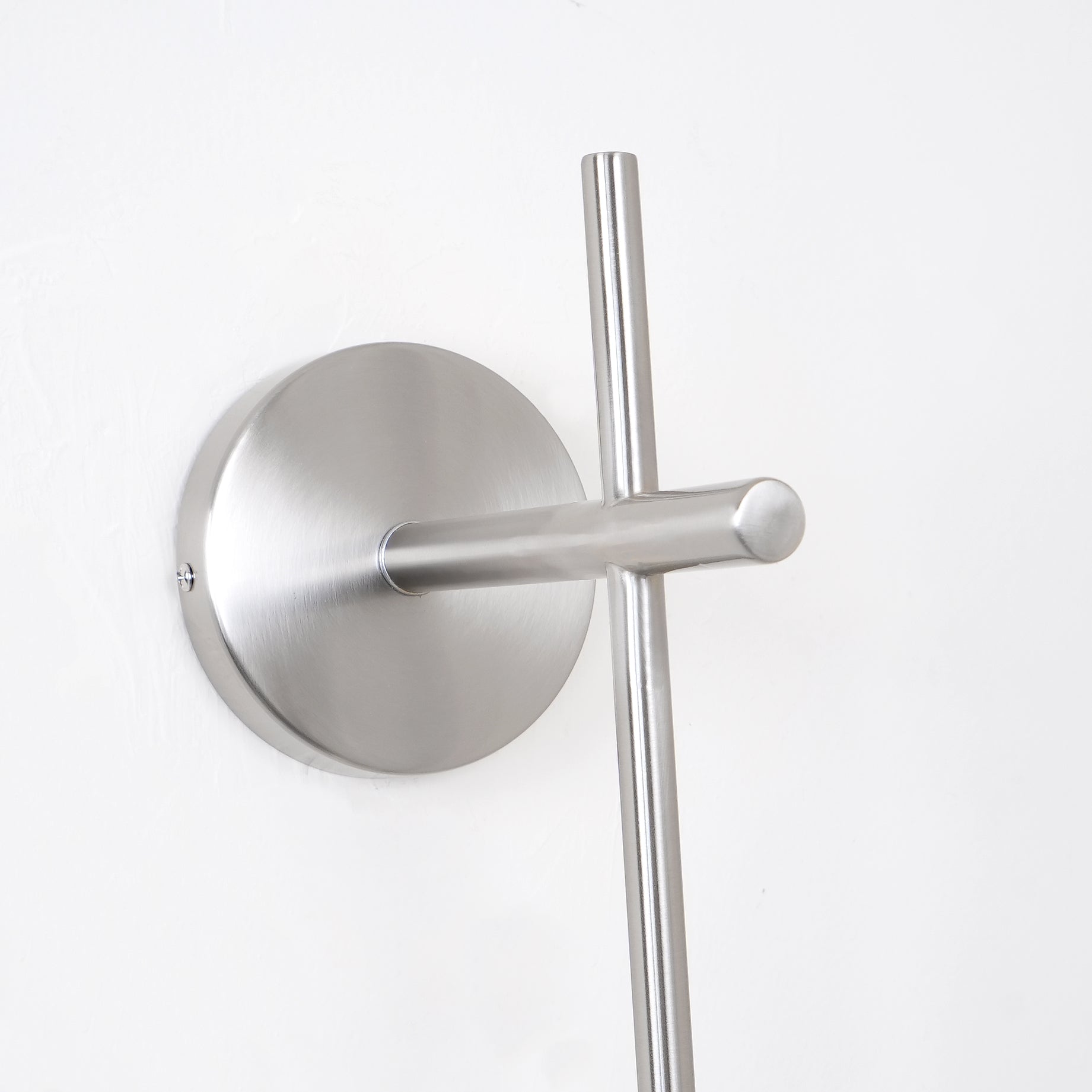 Vertical Globe Wall Lamp - Blowlighting