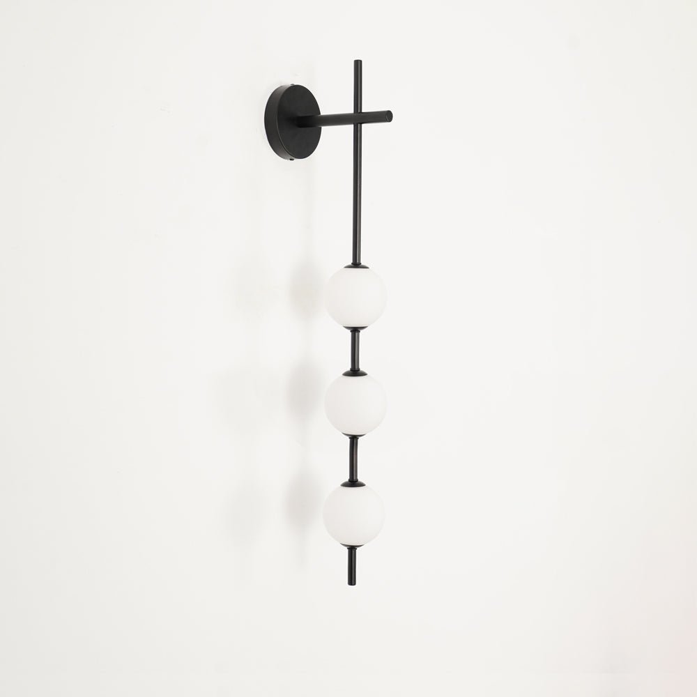 Vertical Globe Wall Lamp - Blowlighting