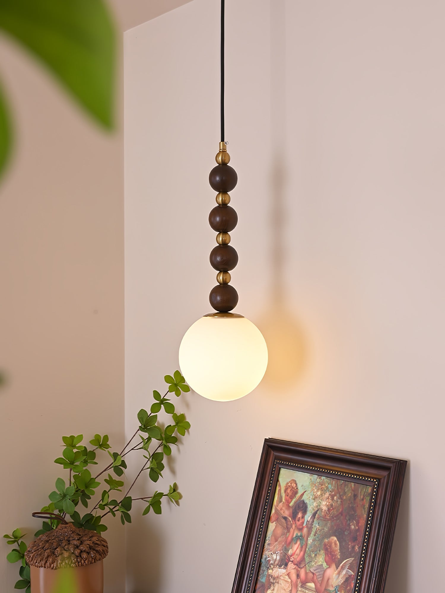 Vertical Walnut Balls Pendant Lamp - Blowlighting