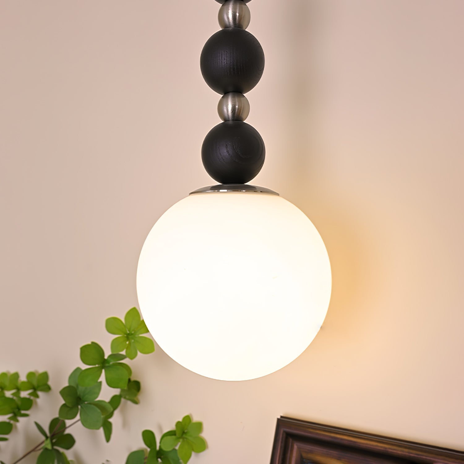 Vertical Walnut Balls Pendant Lamp - Blowlighting
