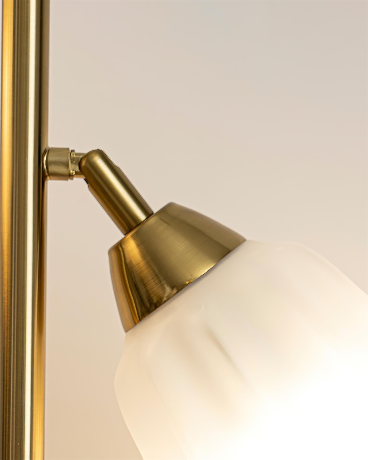 Vervina Natural Metal Floor Light