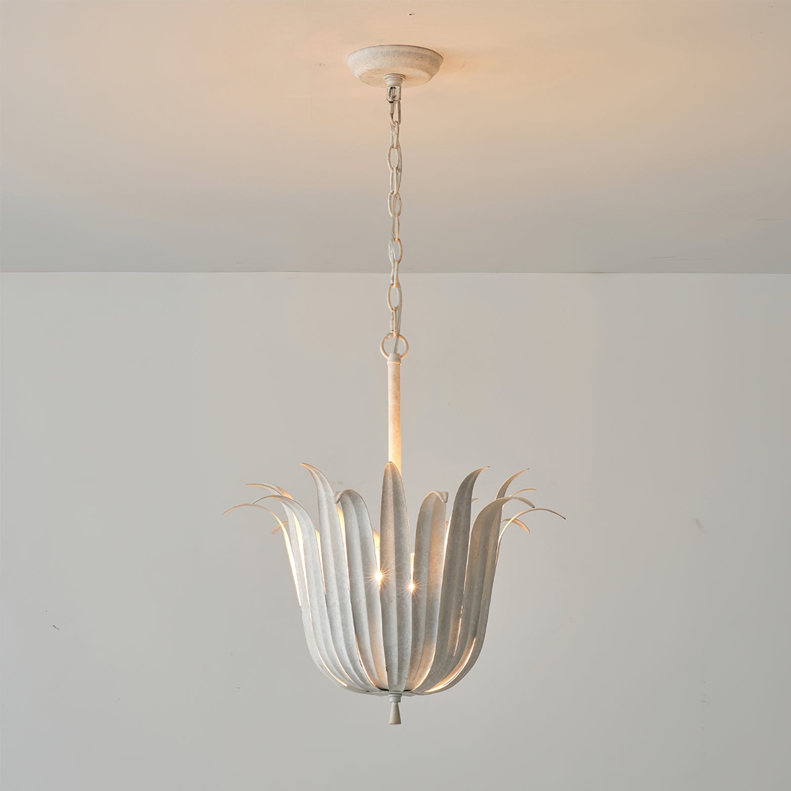 Vicenzio Vintage Metal Leaf Pendant Light