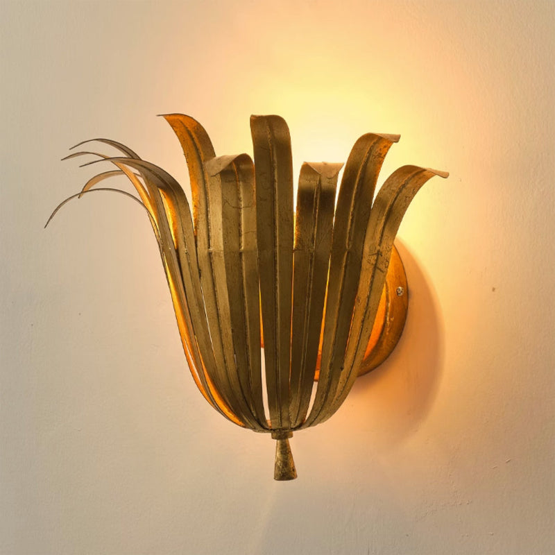 Vicenzio Vintage Metal Leaf Wall Light