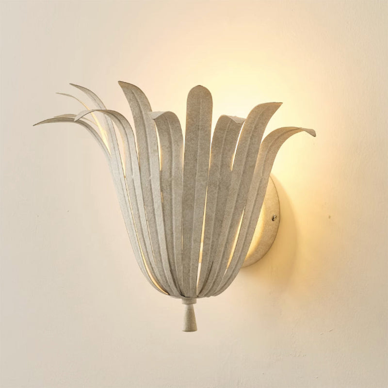 Vicenzio Vintage Metal Leaf Wall Light